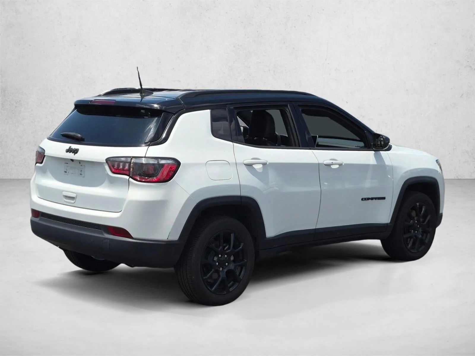 2024 Jeep Compass Latitude 4x4 photo 5