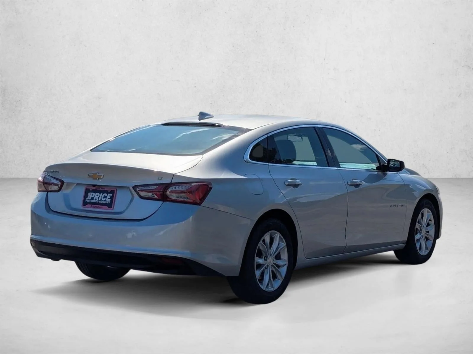 2022 Chevrolet Malibu LT photo 5