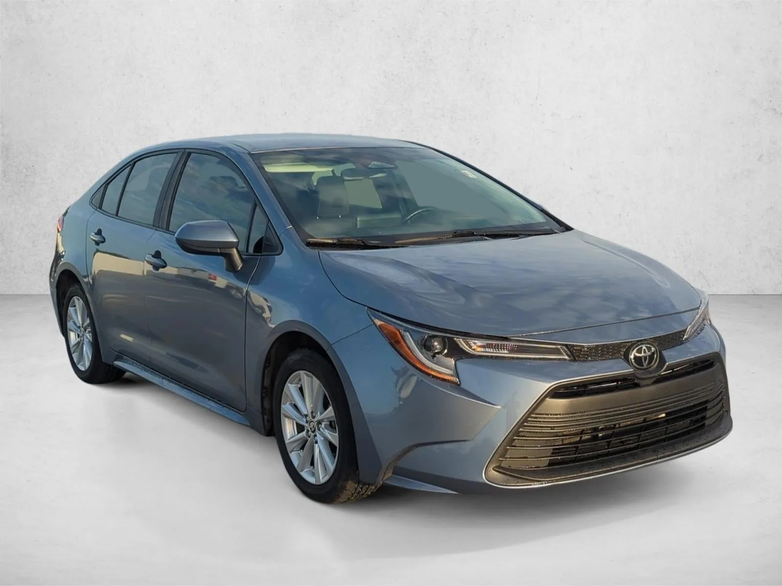 2023 Toyota Corolla LE CVT (Natl) photo 3