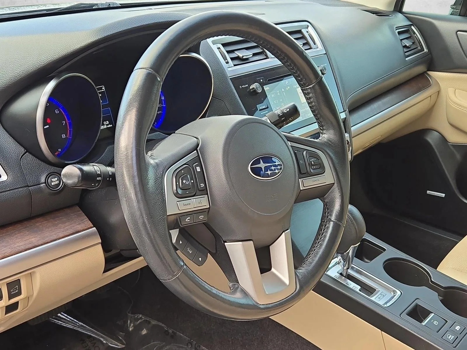 2015 Subaru Outback 2.5i Limited photo 10