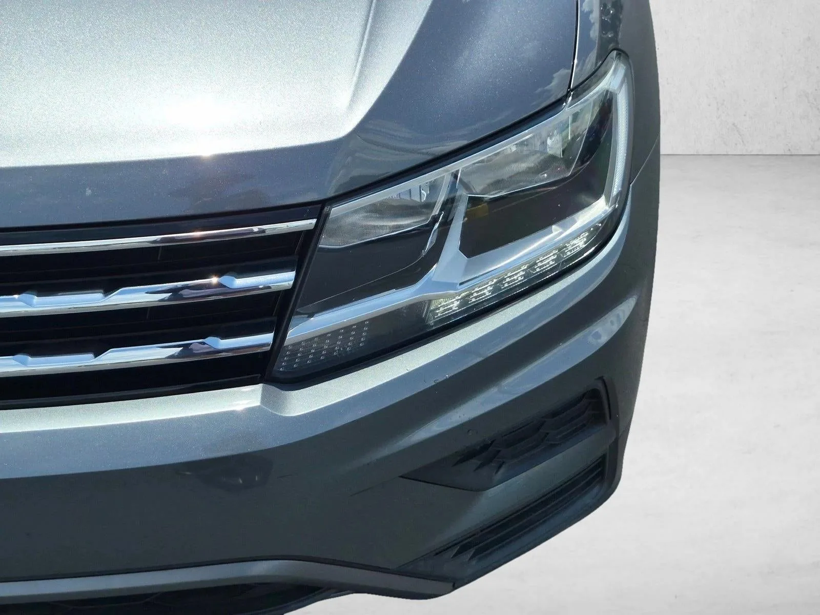 2020 Volkswagen Tiguan 2.0T S photo 9