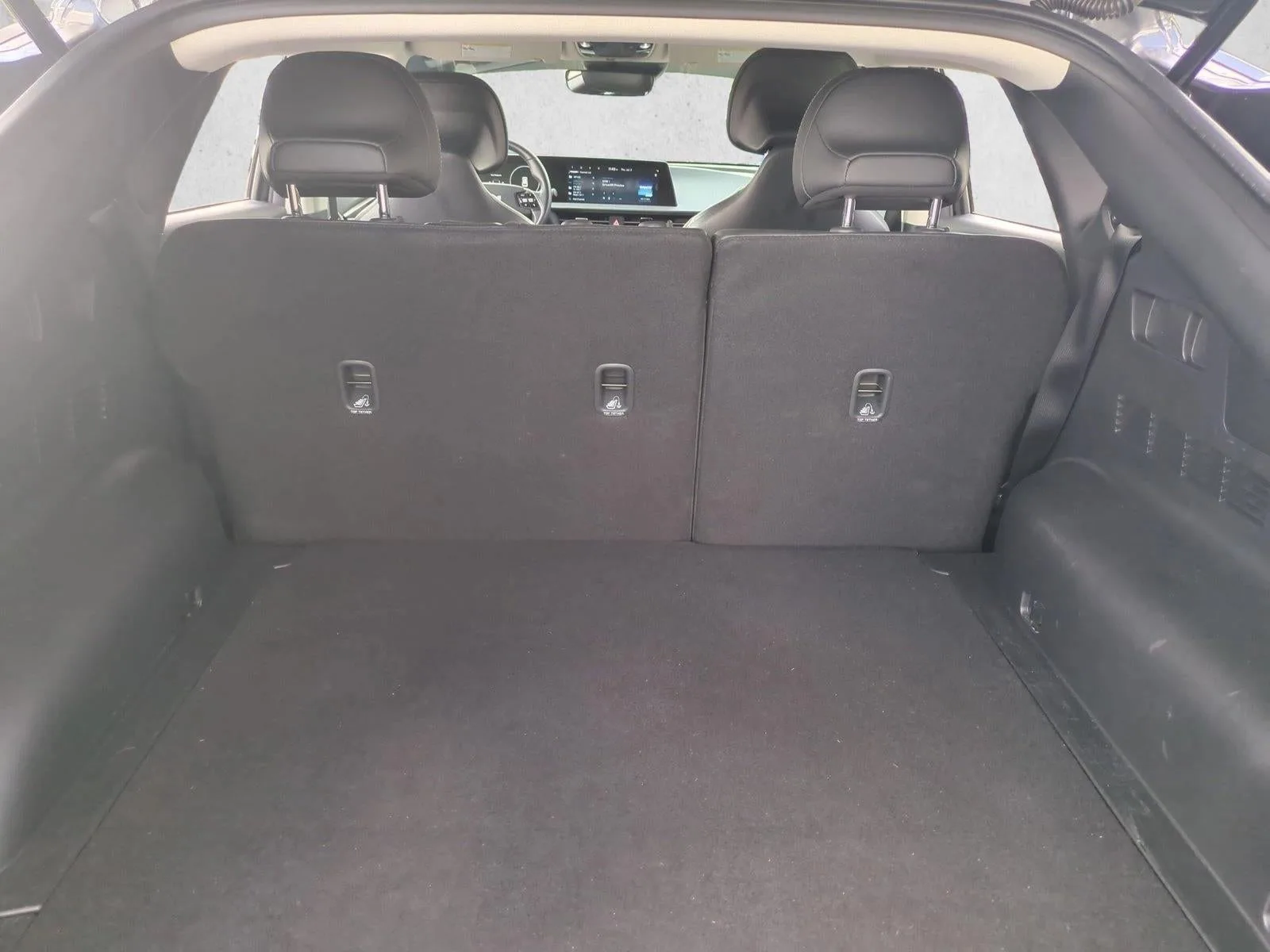2022 Kia EV6 Light RWD photo 6