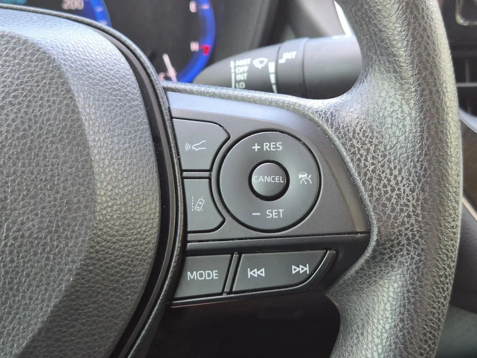 2022 Toyota Corolla Hybrid LE CVT (Natl) photo 5