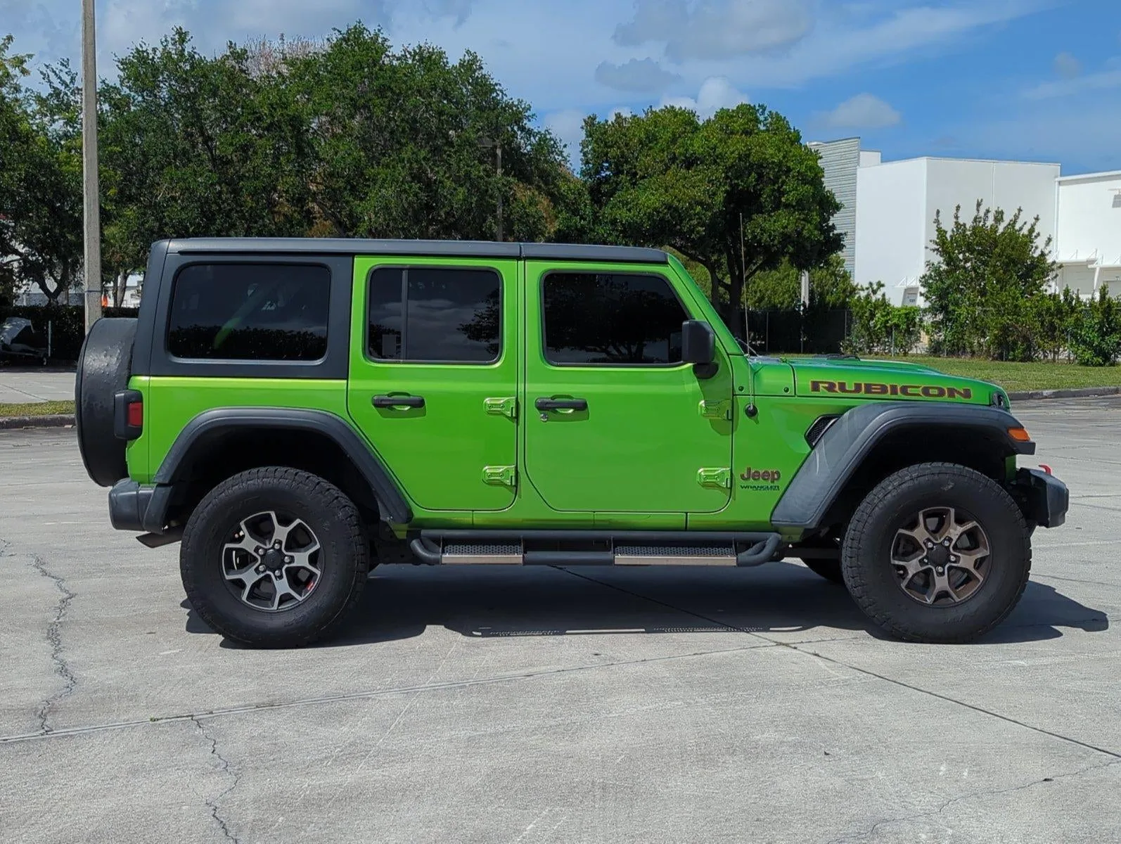 2018 Jeep Wrangler Unlimited Rubicon 4x4 photo 4