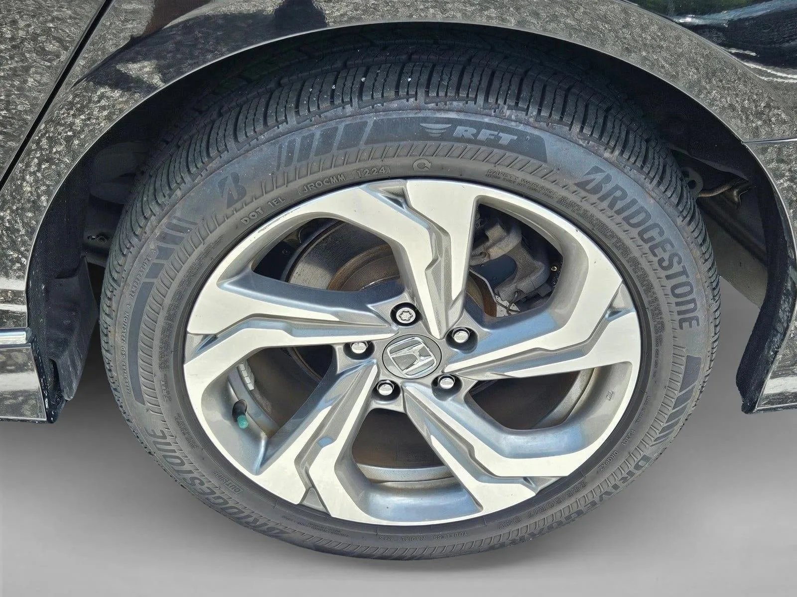 2019 Honda Accord Sedan EX 1.5T CVT photo 5