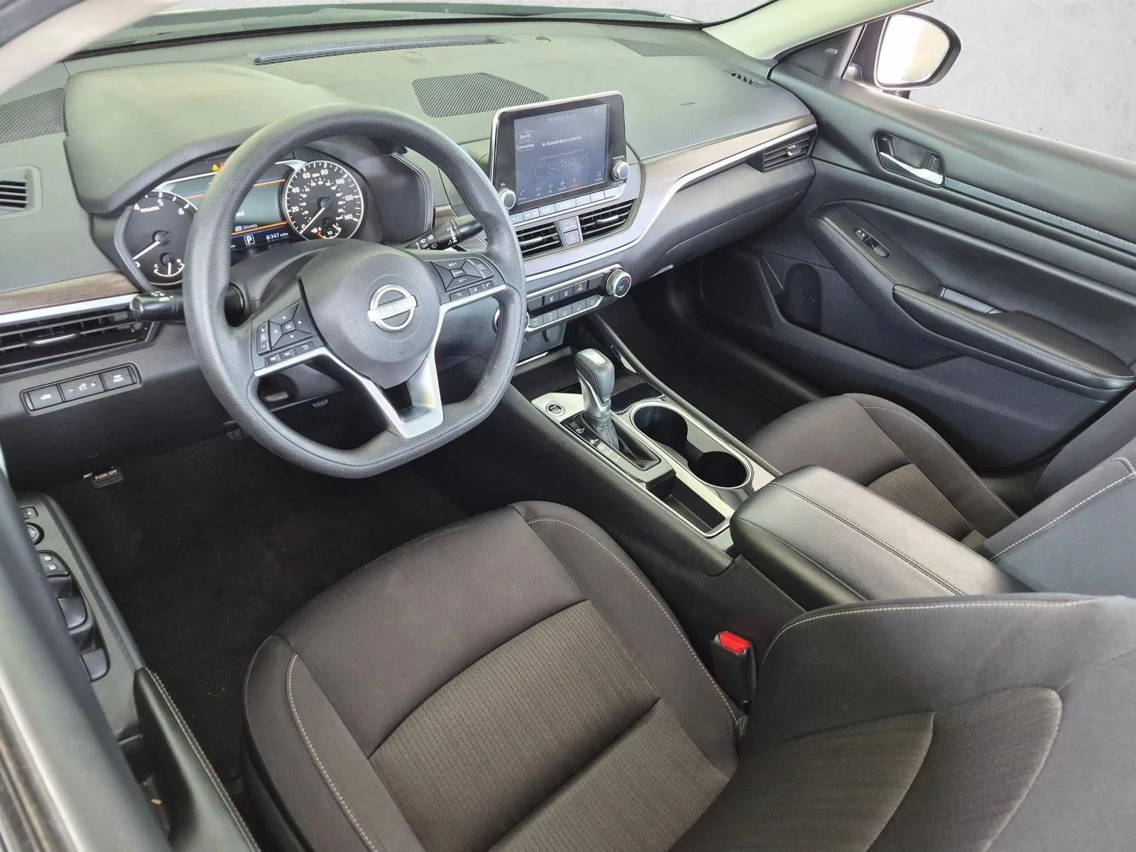 2024 Nissan Altima 2.5 SV Sedan photo 10
