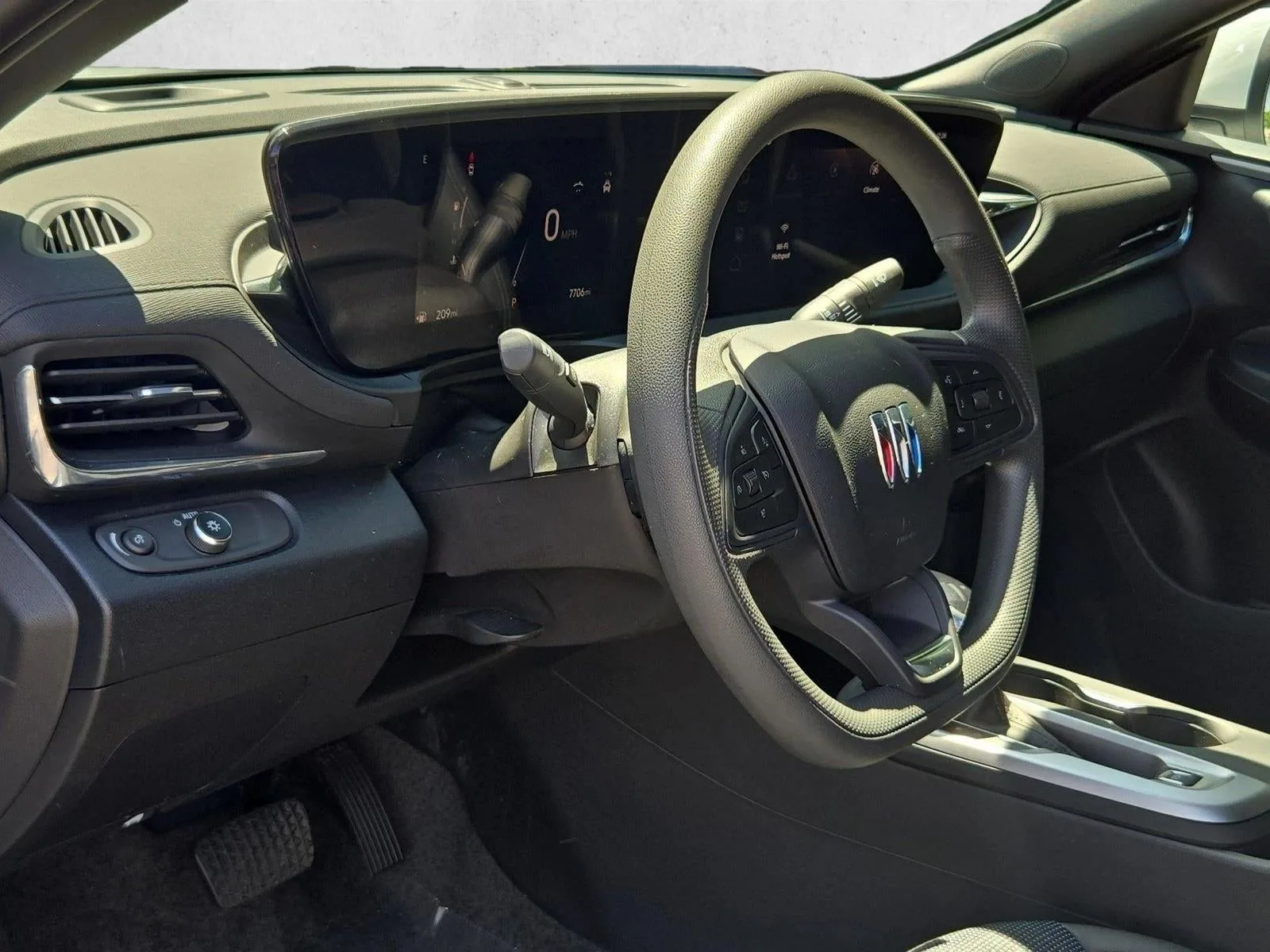 2025 Buick Envista FWD 4dr Preferred photo 10