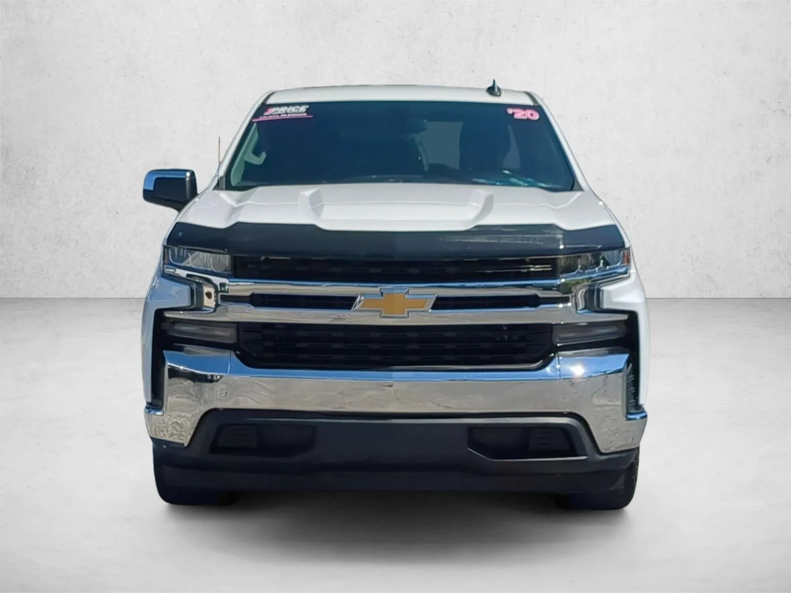 2020 Chevrolet Silverado 1500 LT photo 2