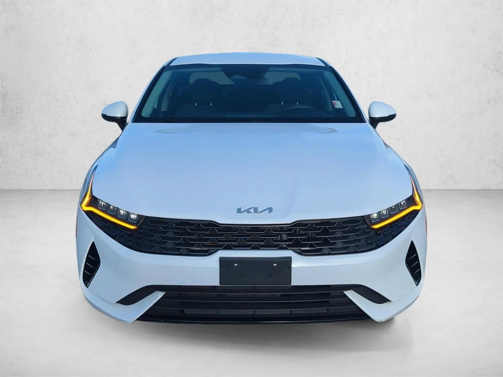 2022 Kia K5 LXS Auto FWD photo 2