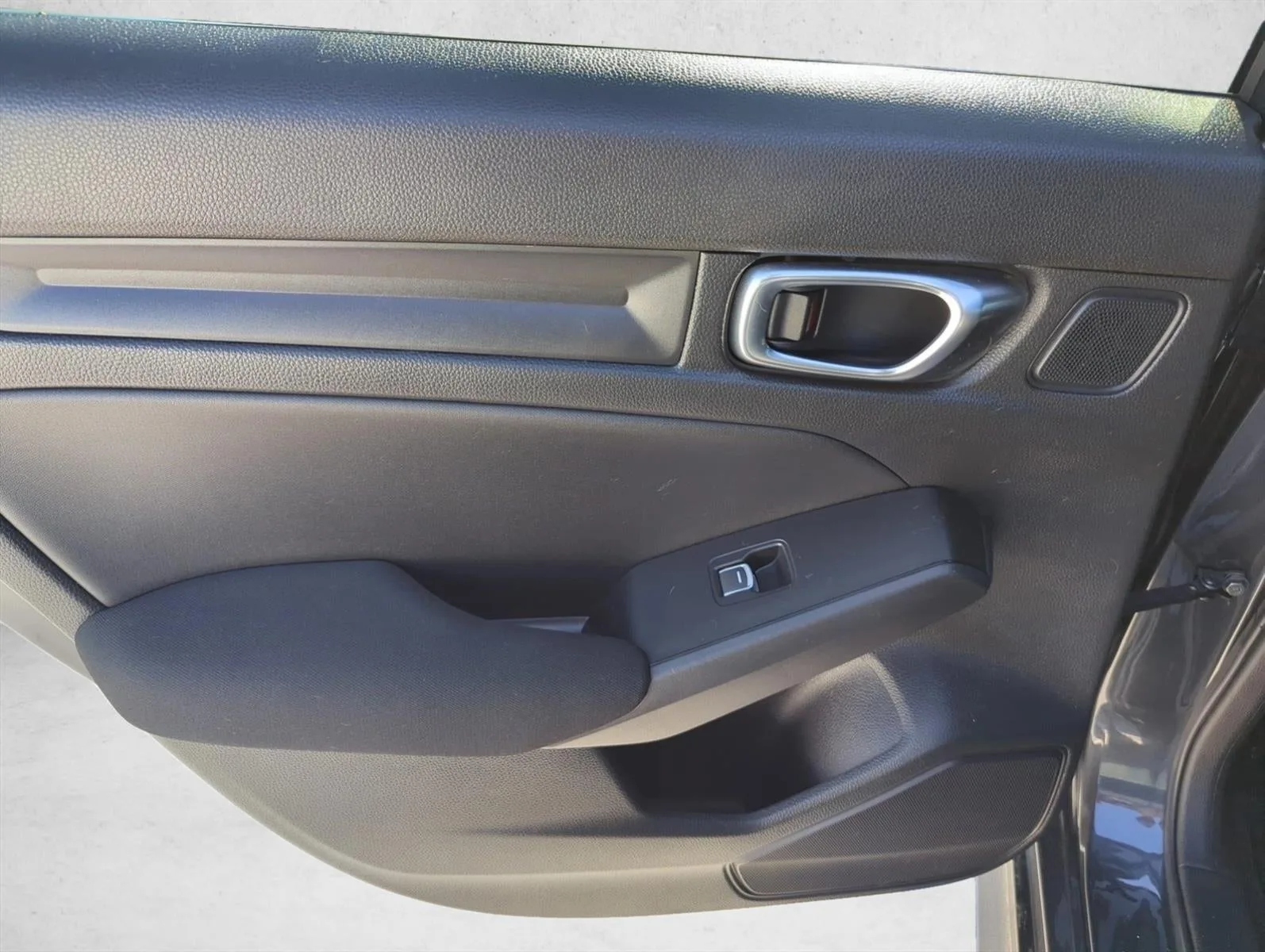 2025 Honda Civic Sedan Sport CVT photo 9