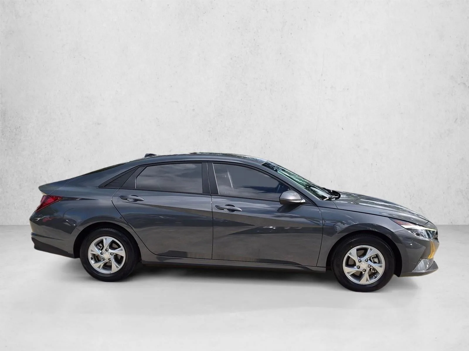 2023 Hyundai ELANTRA SE IVT photo 4
