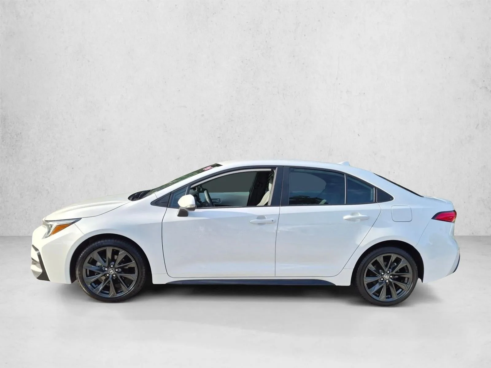 2024 Toyota Corolla SE CVT (Natl) photo 8