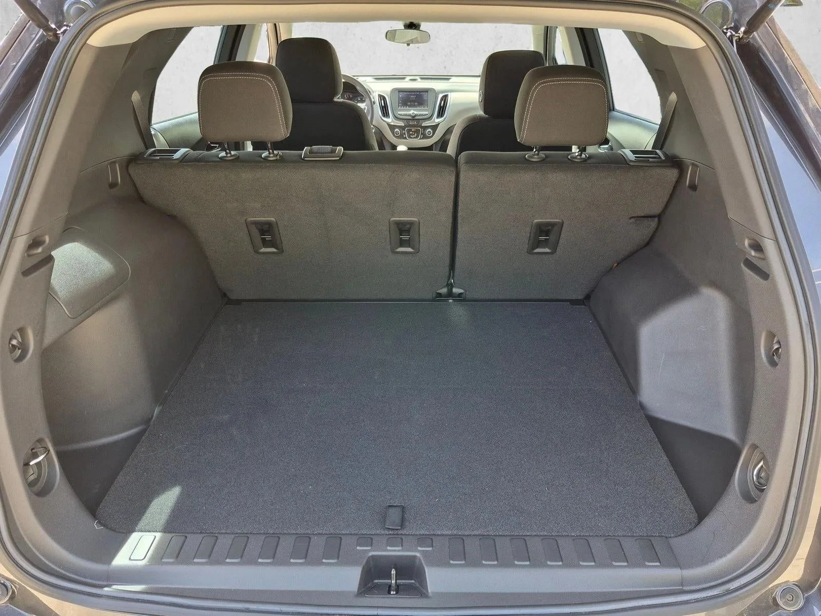 2022 Chevrolet Equinox LS photo 6