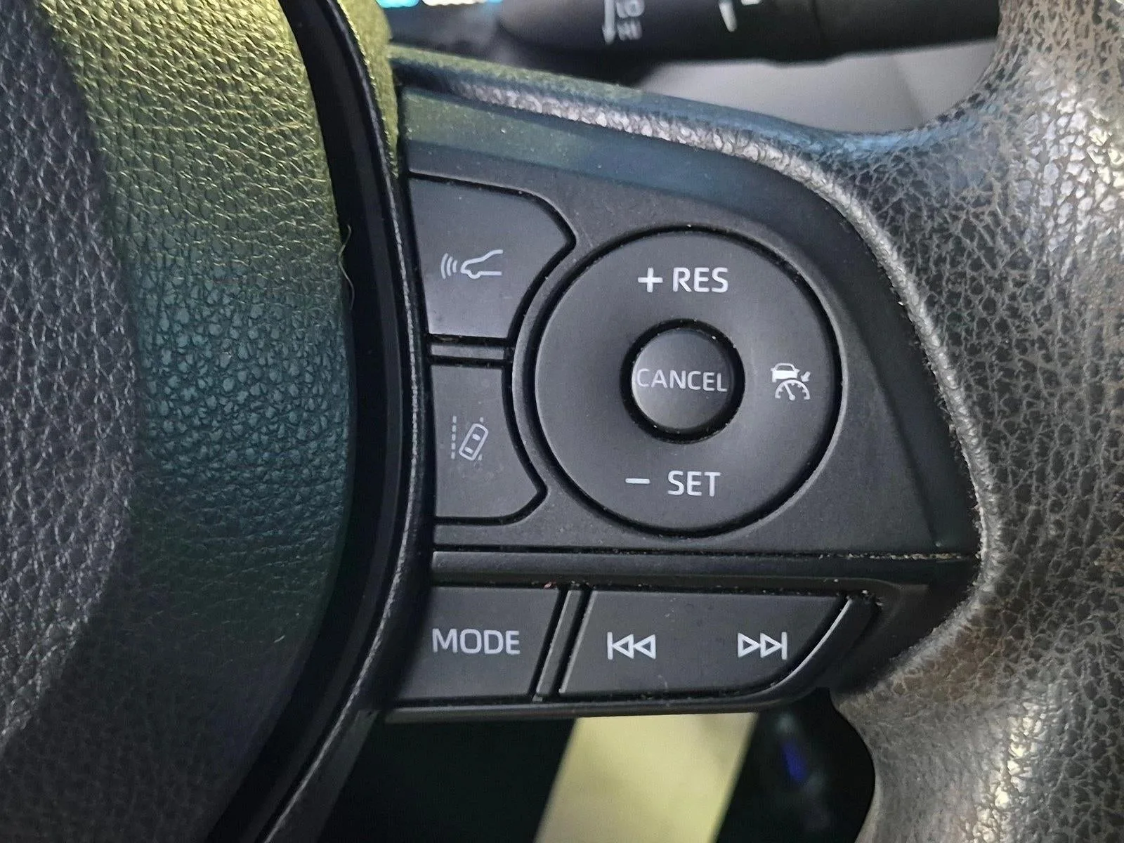 2022 Toyota Corolla LE CVT (Natl) photo 11