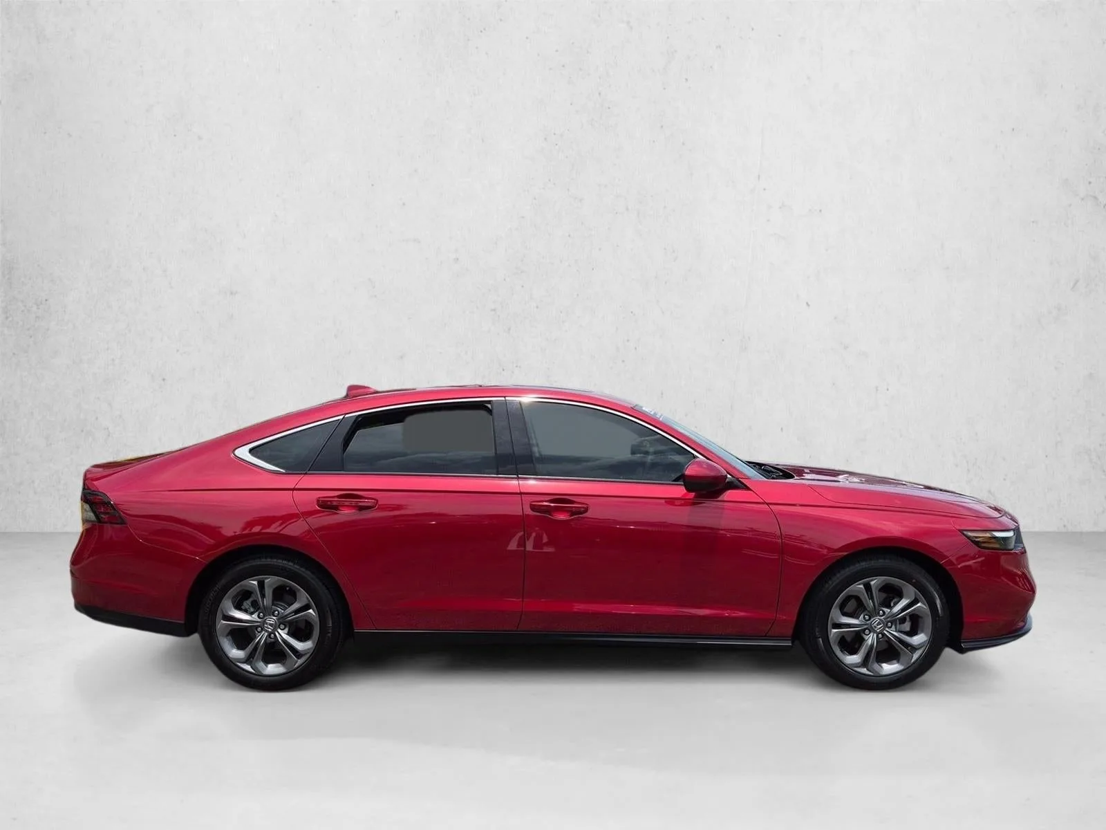 2024 Honda Accord Sedan EX CVT photo 4