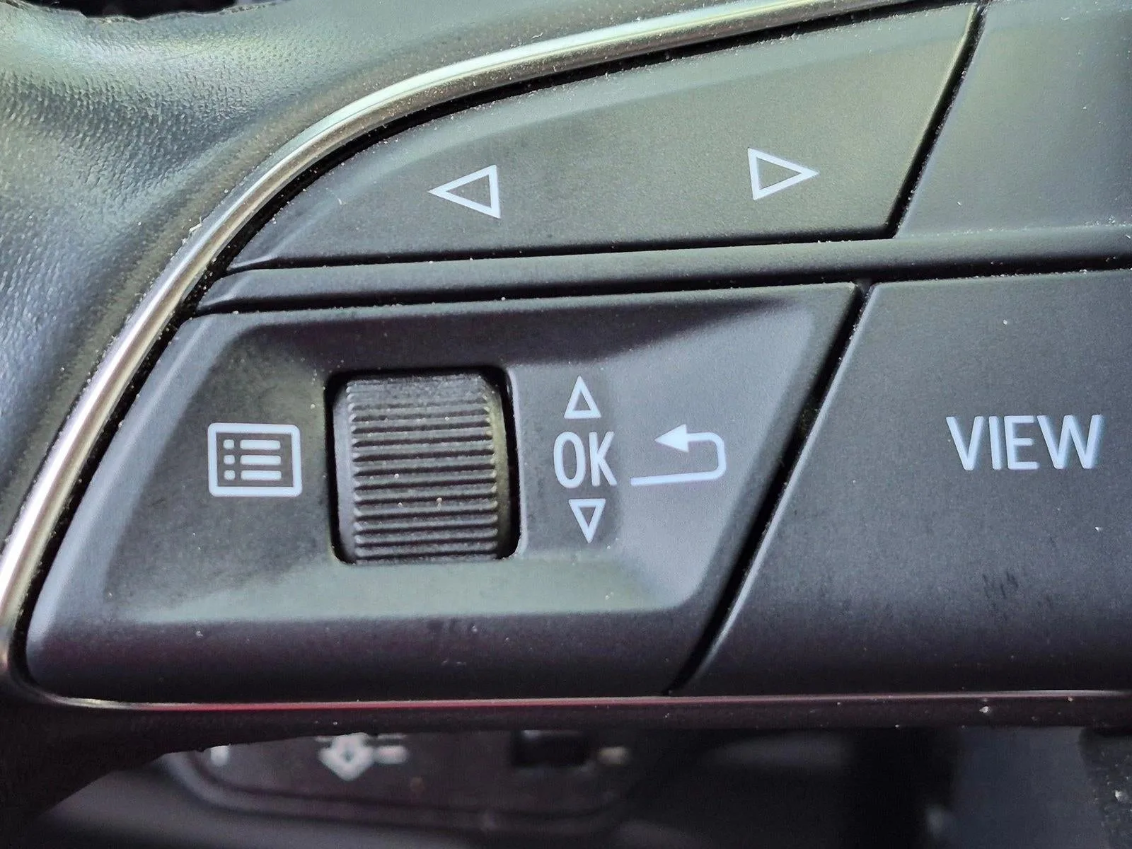 2022 Audi Q3 S line Premium Plus 45 TFSI quattro photo 12