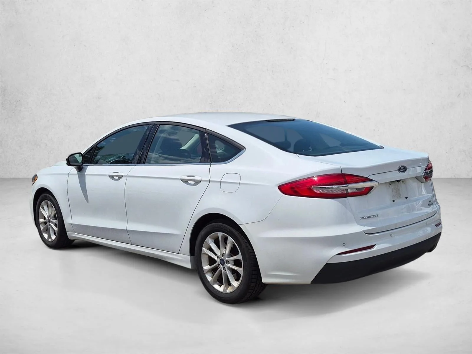 2019 Ford Fusion SE FWD photo 7