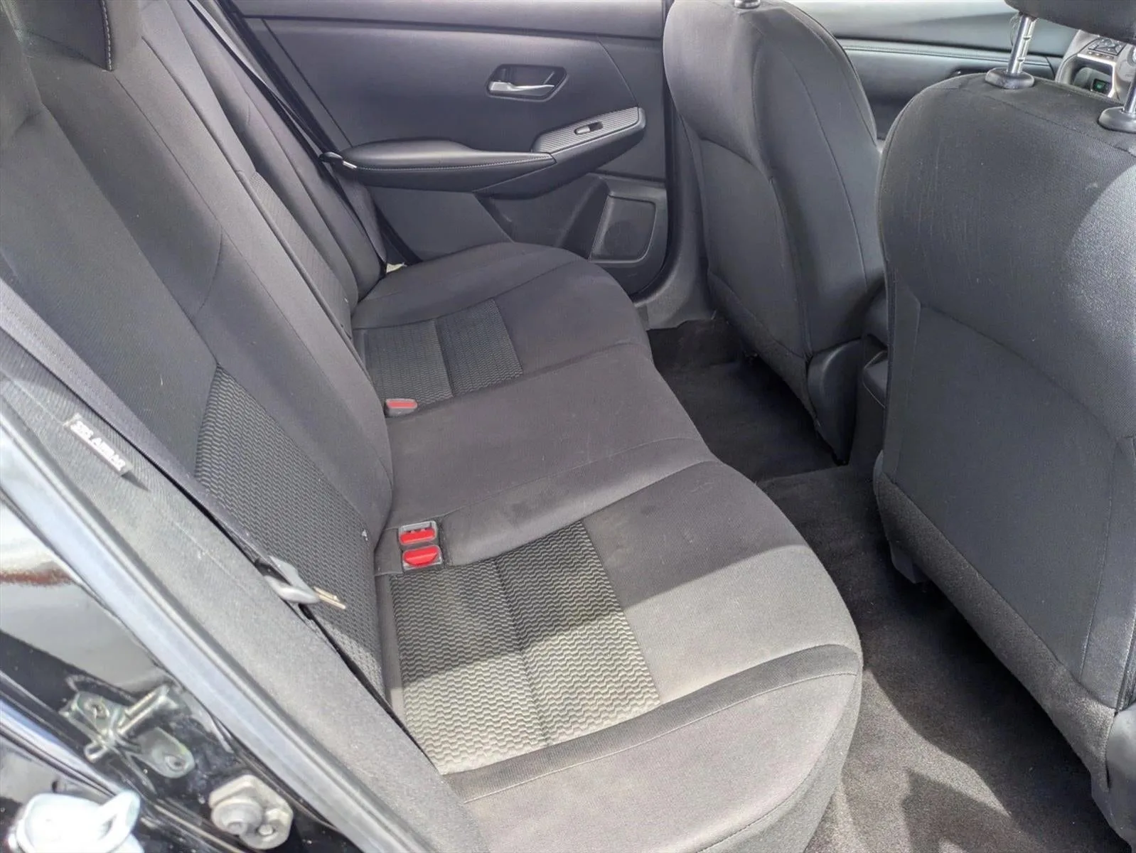 2022 Nissan Sentra S CVT photo 18
