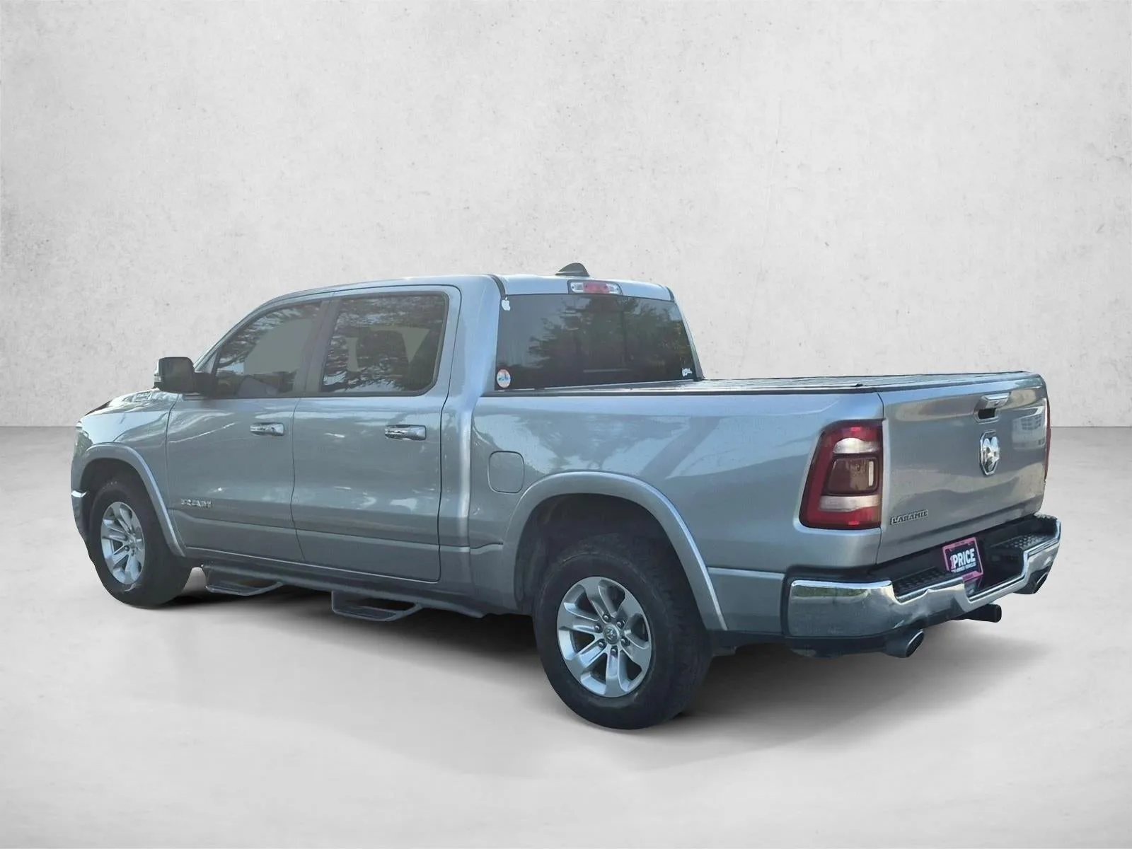 2021 RAM 1500 Laramie 4x2 Crew Cab 5'7" Box photo 7