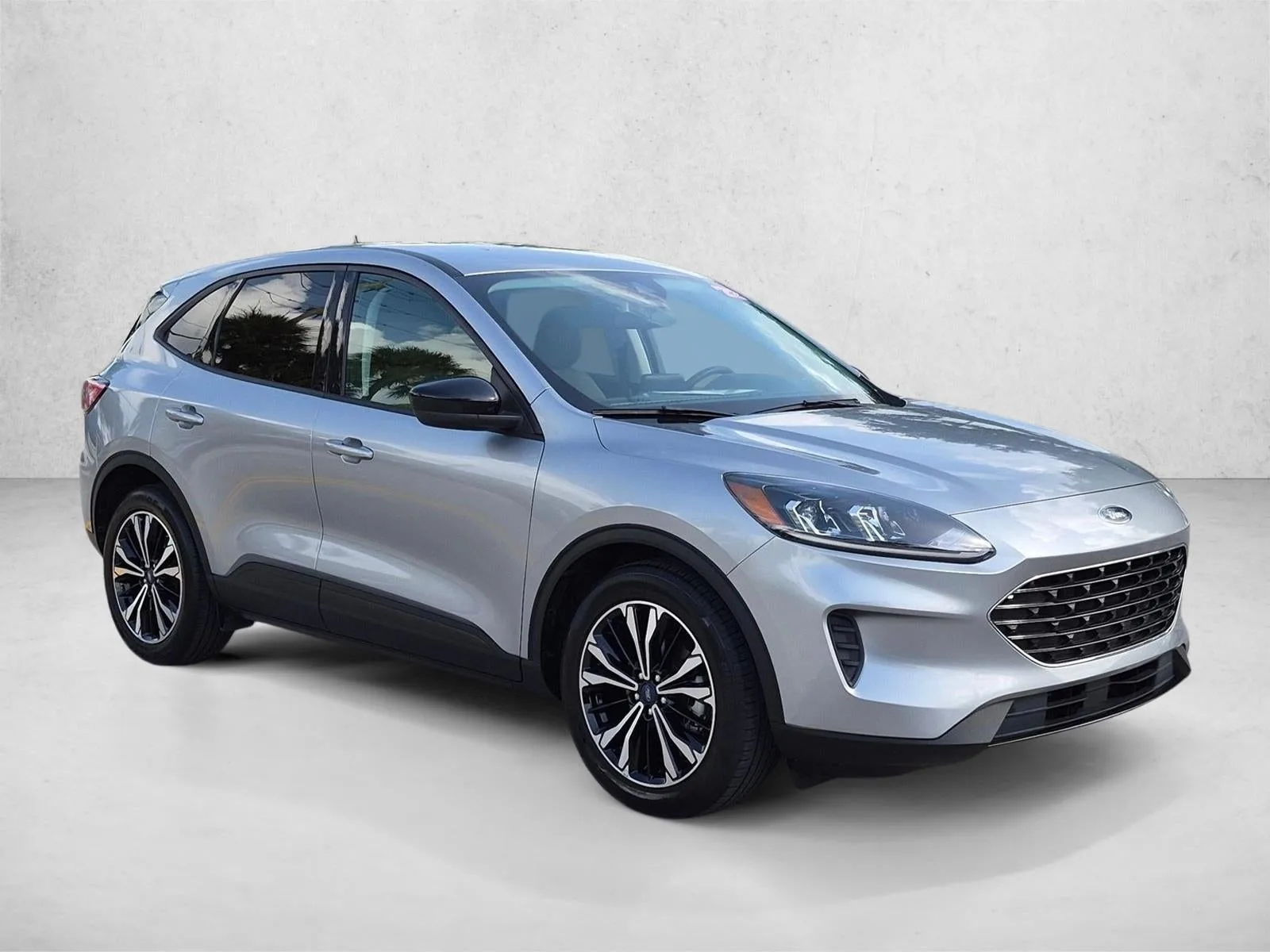2022 Ford Escape SE FWD photo 3