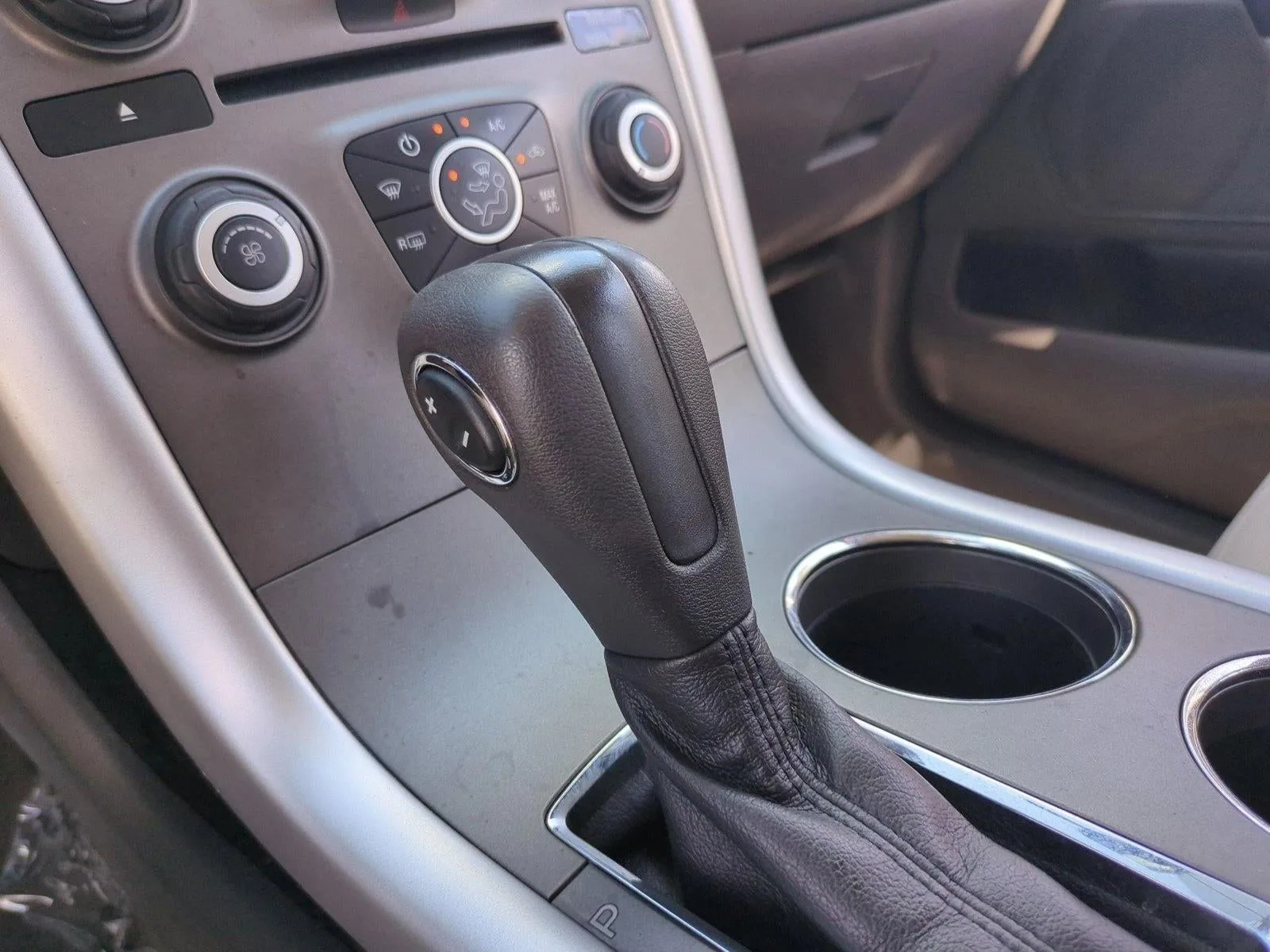 2013 Ford Edge 4dr SE FWD photo 12