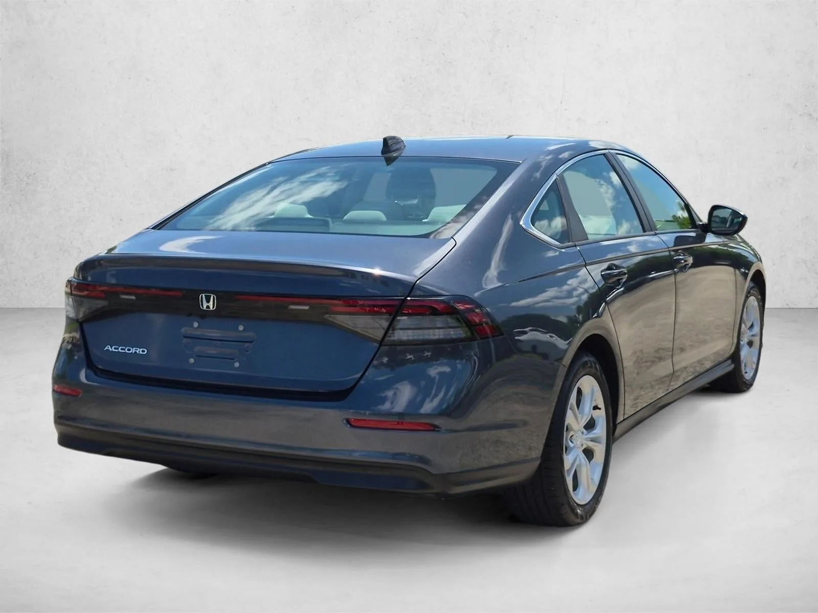 2023 Honda Accord Sedan LX CVT photo 5