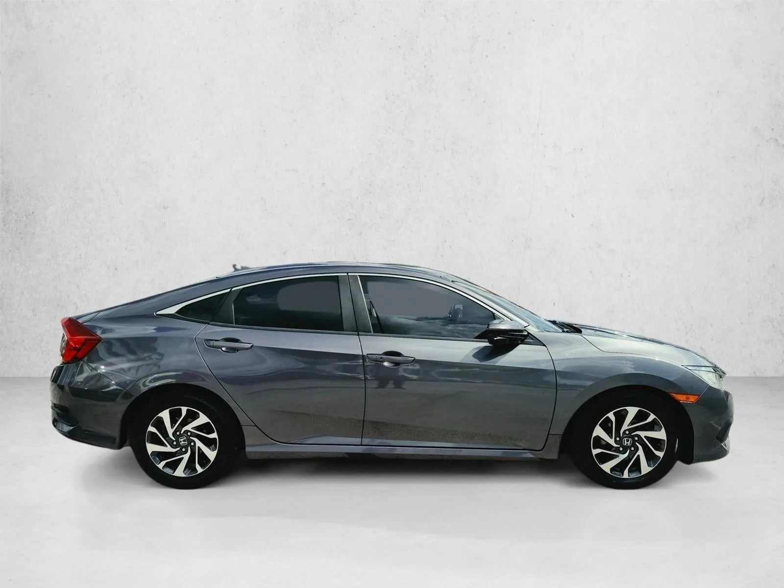 2017 Honda Civic Sedan EX CVT photo 4