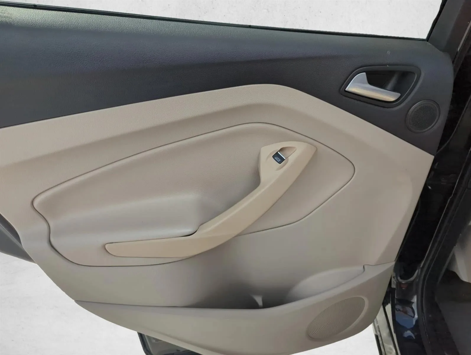 2013 Ford Escape FWD 4dr SEL photo 10
