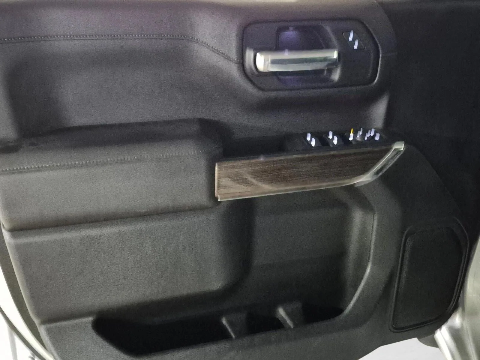 2022 Chevrolet Silverado 1500 LTD LT photo 9
