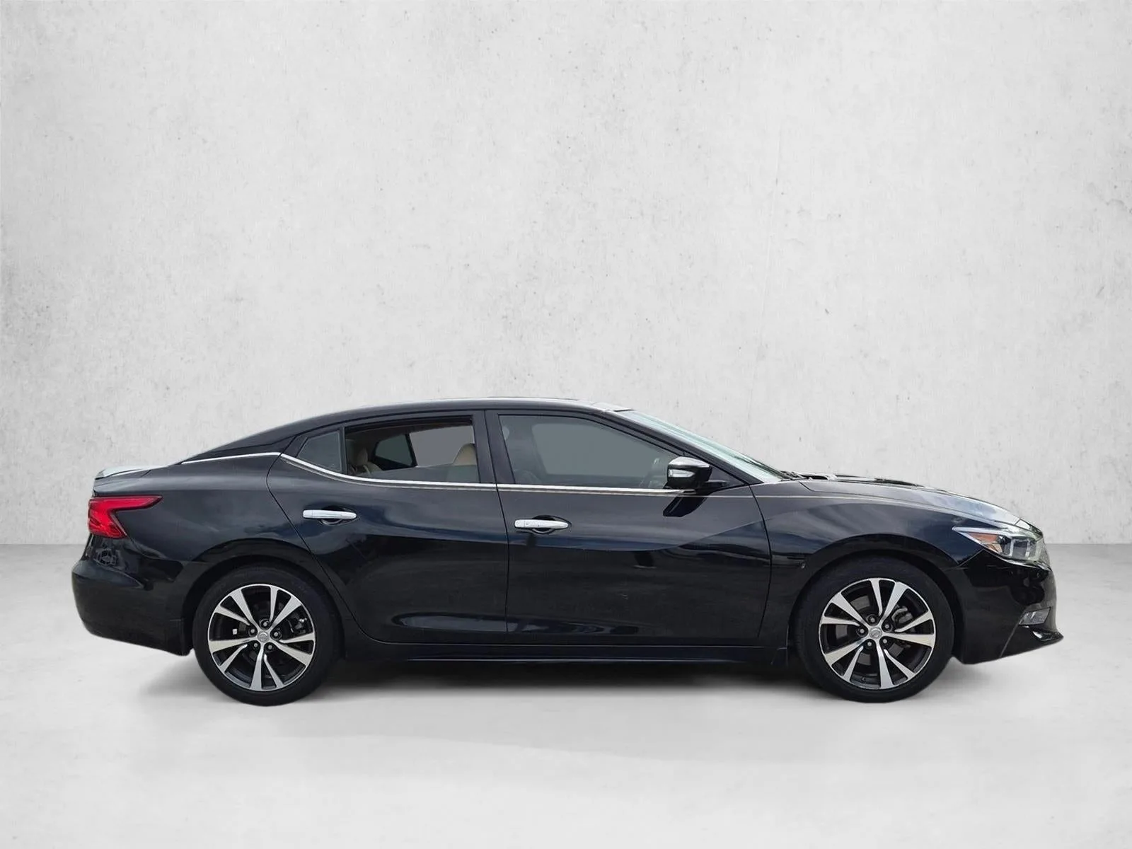 2016 Nissan Maxima 4dr Sdn 3.5 Platinum photo 4