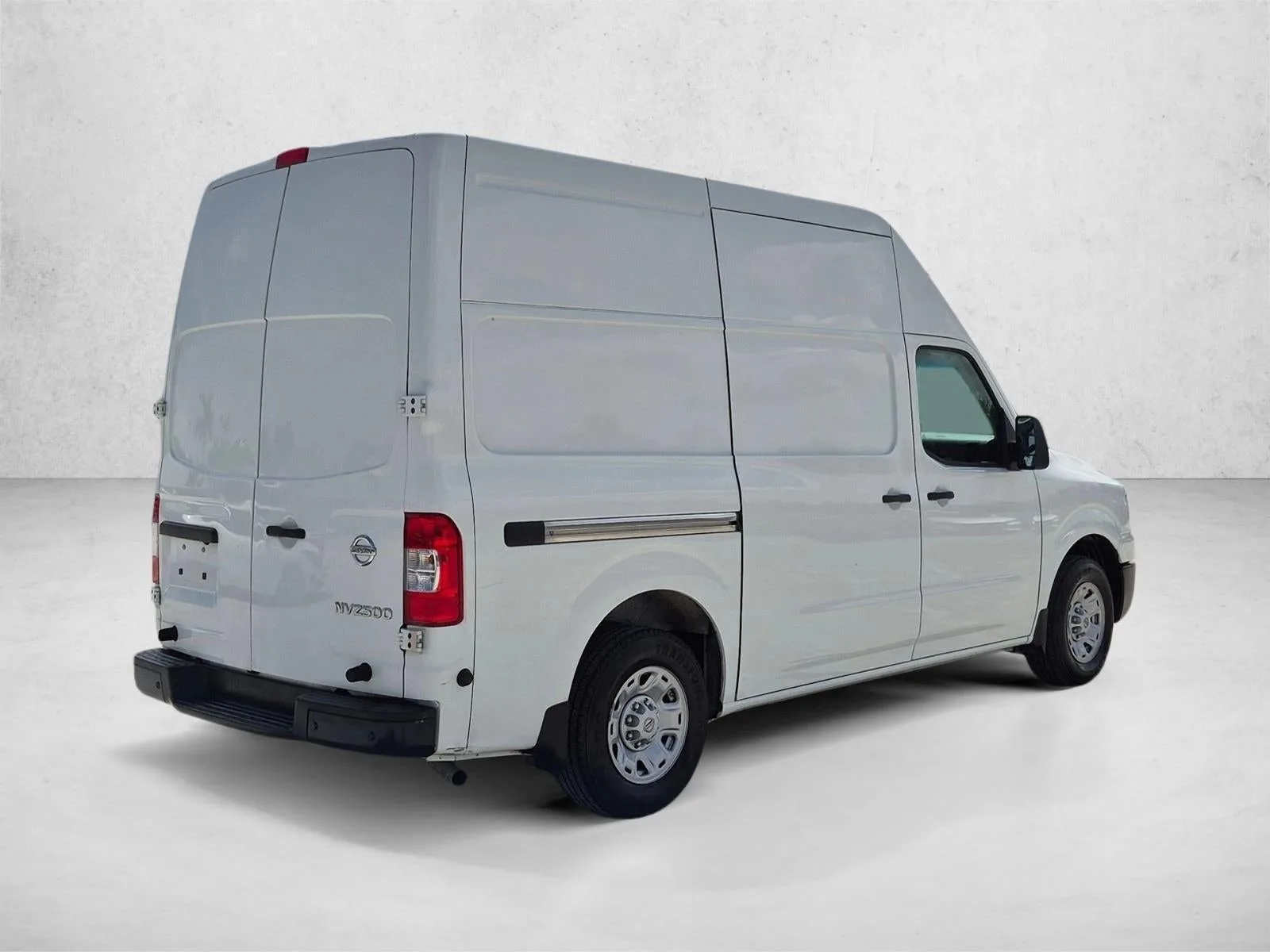 2020 Nissan NV Cargo High Roof V6 SV photo 5
