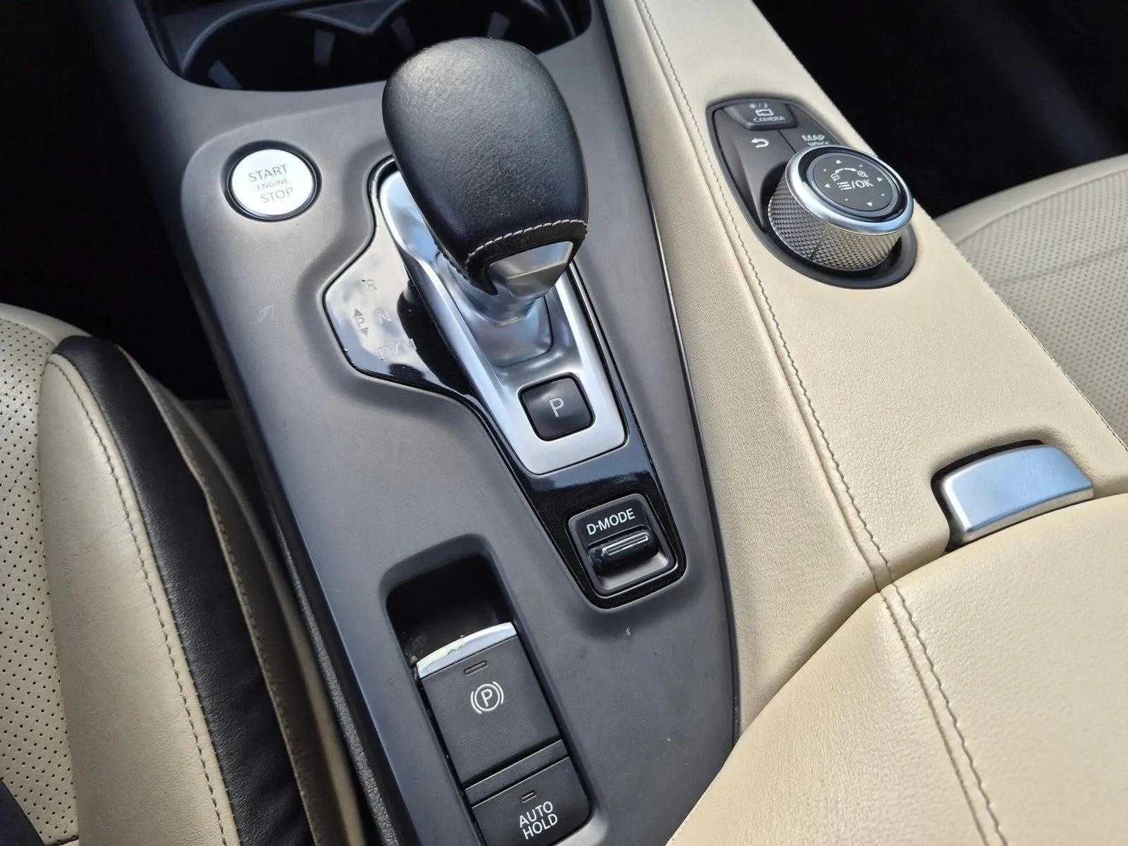 2019 INFINITI QX50 ESSENTIAL FWD photo 11