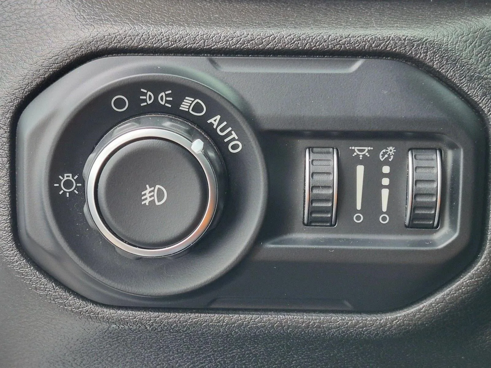 2018 Jeep Wrangler Unlimited Sport S 4x4 photo 11