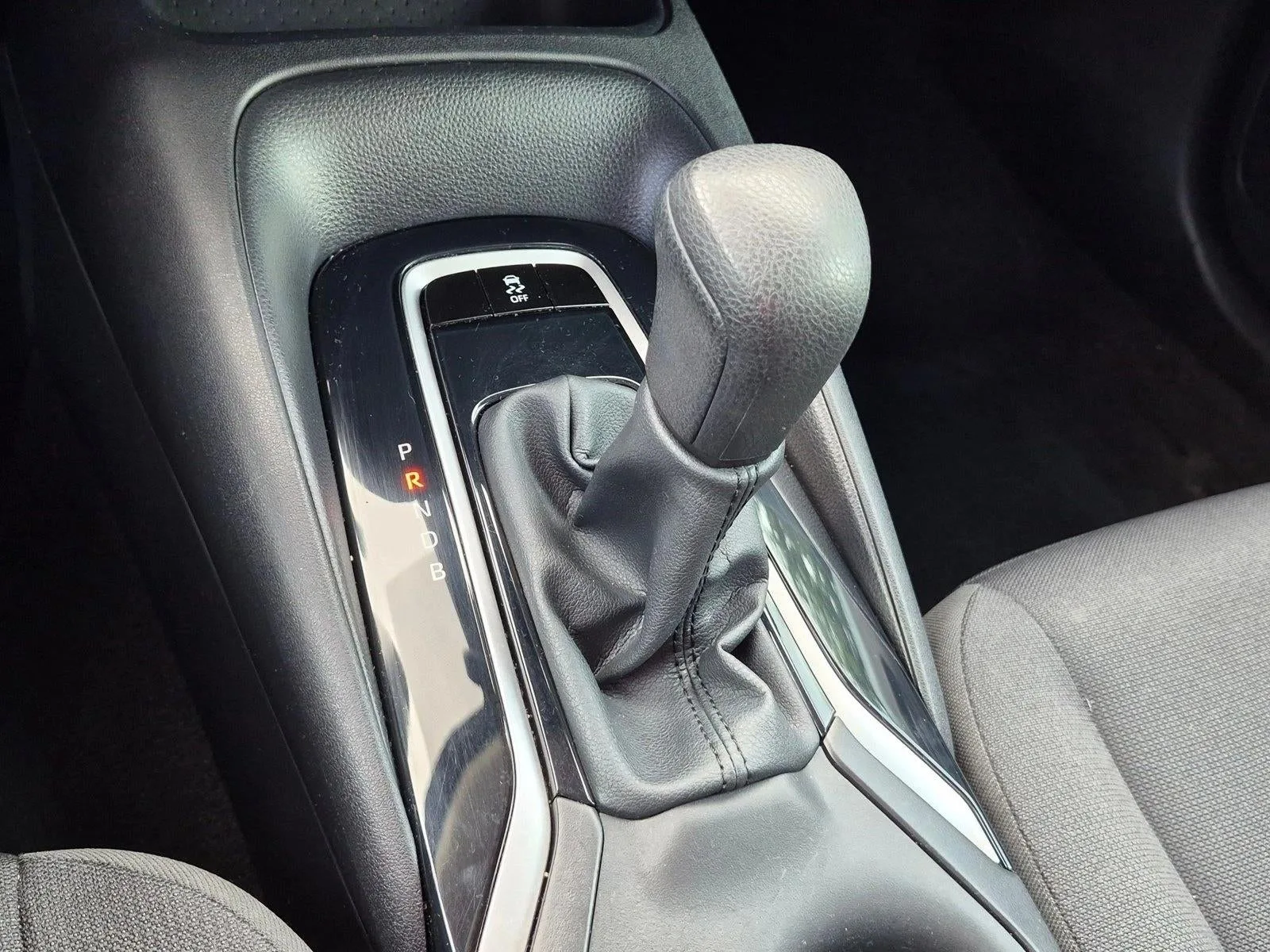 2024 Toyota Corolla LE CVT (Natl) photo 11