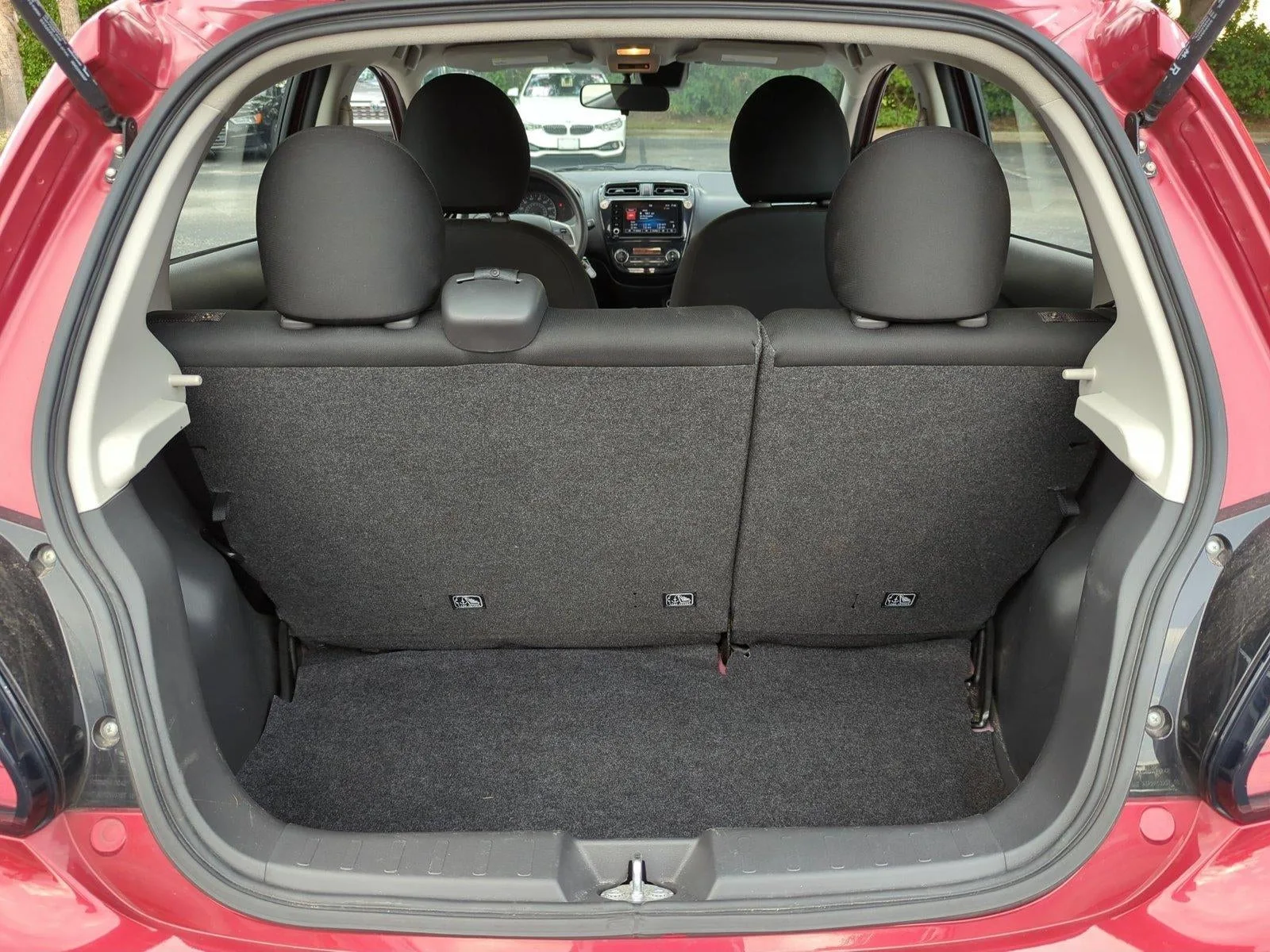 2024 Mitsubishi Mirage ES CVT photo 6