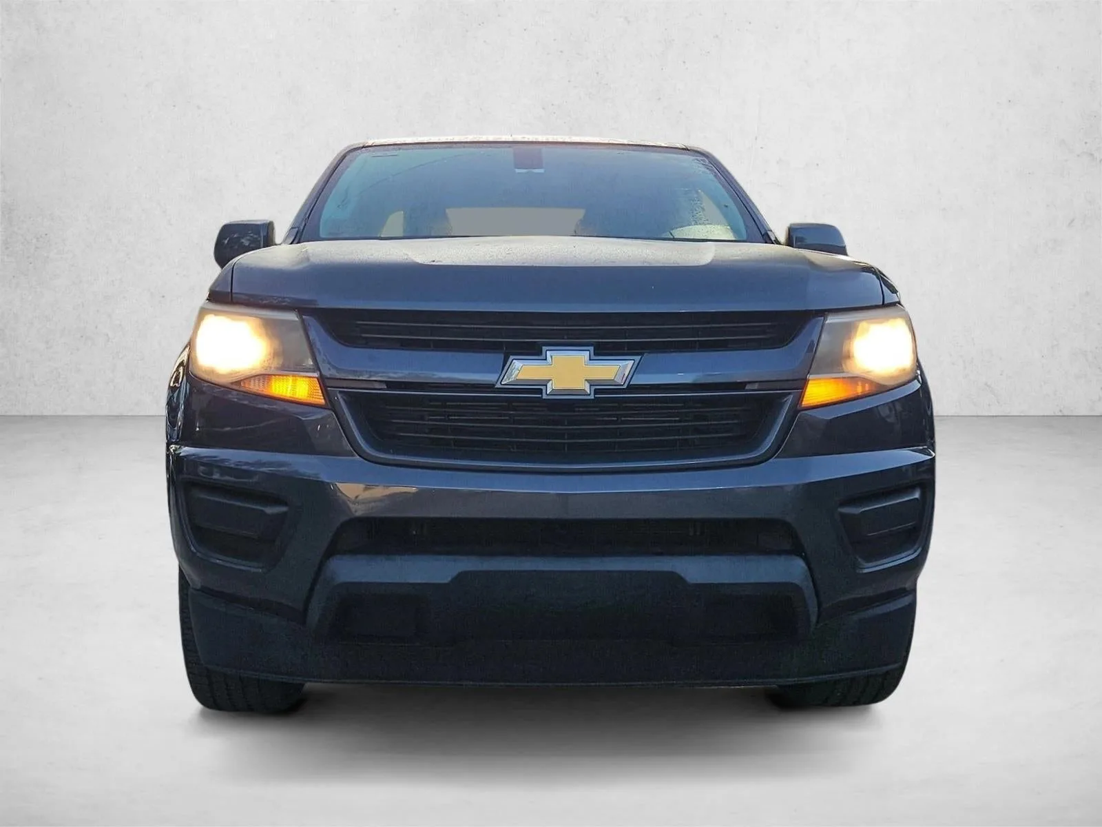2017 Chevrolet Colorado 2WD WT photo 2