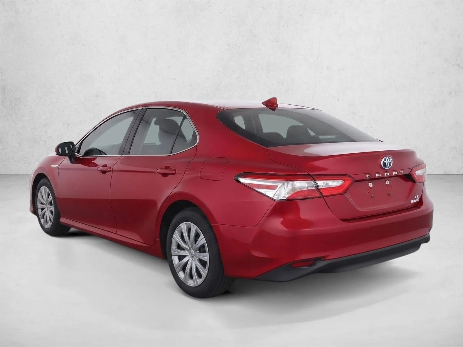 2019 Toyota Camry Hybrid LE CVT (Natl) photo 5