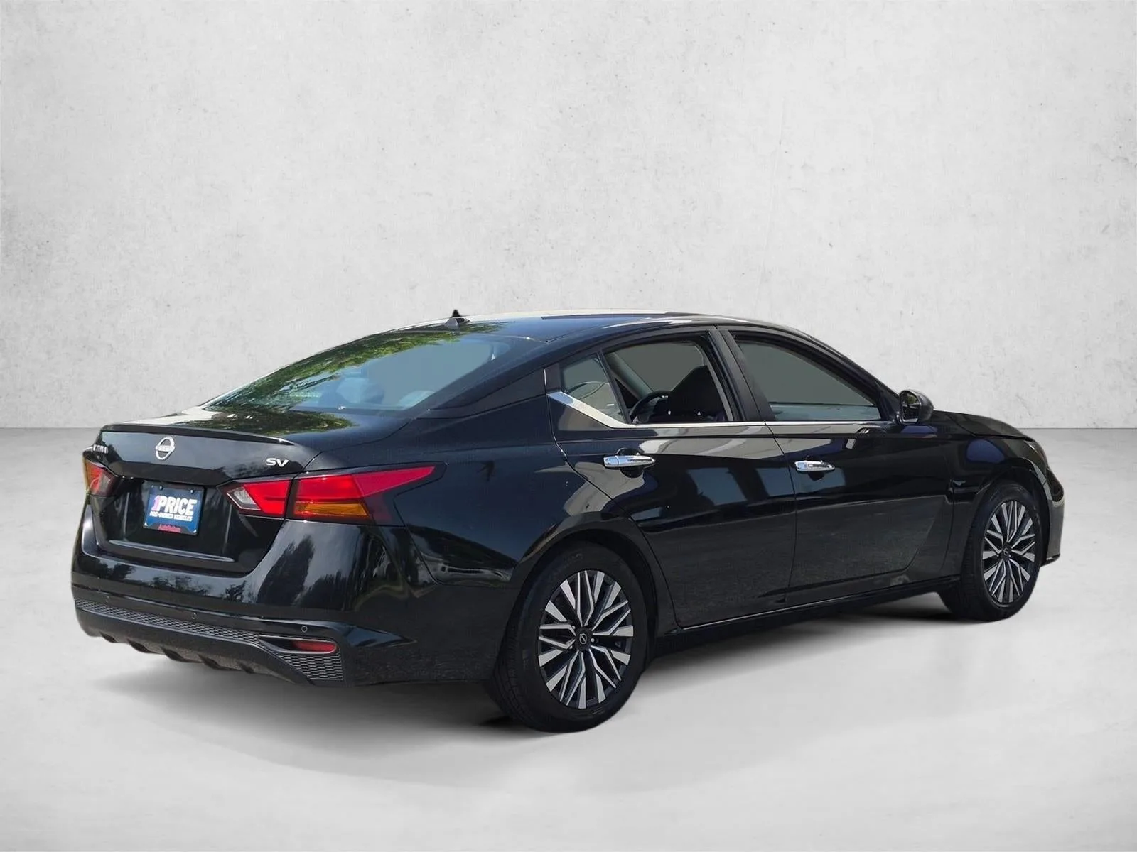 2024 Nissan Altima 2.5 SV Sedan photo 5