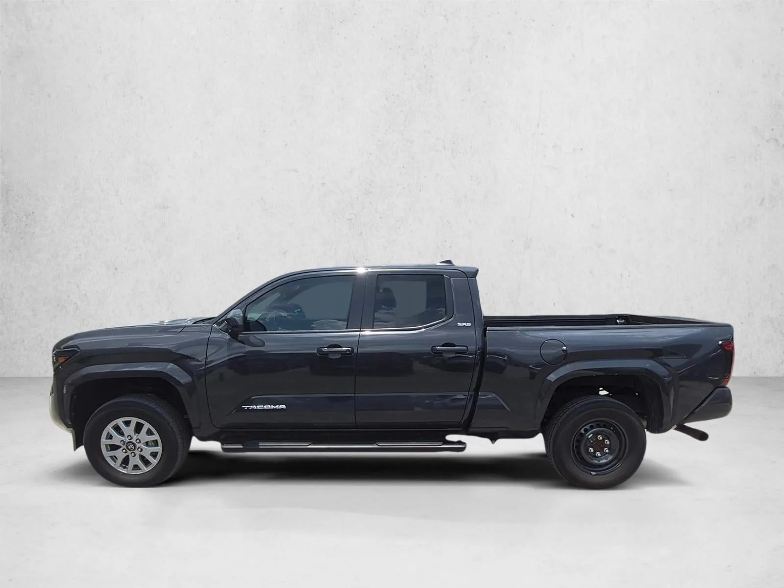 2024 Toyota Tacoma SR5 photo 6