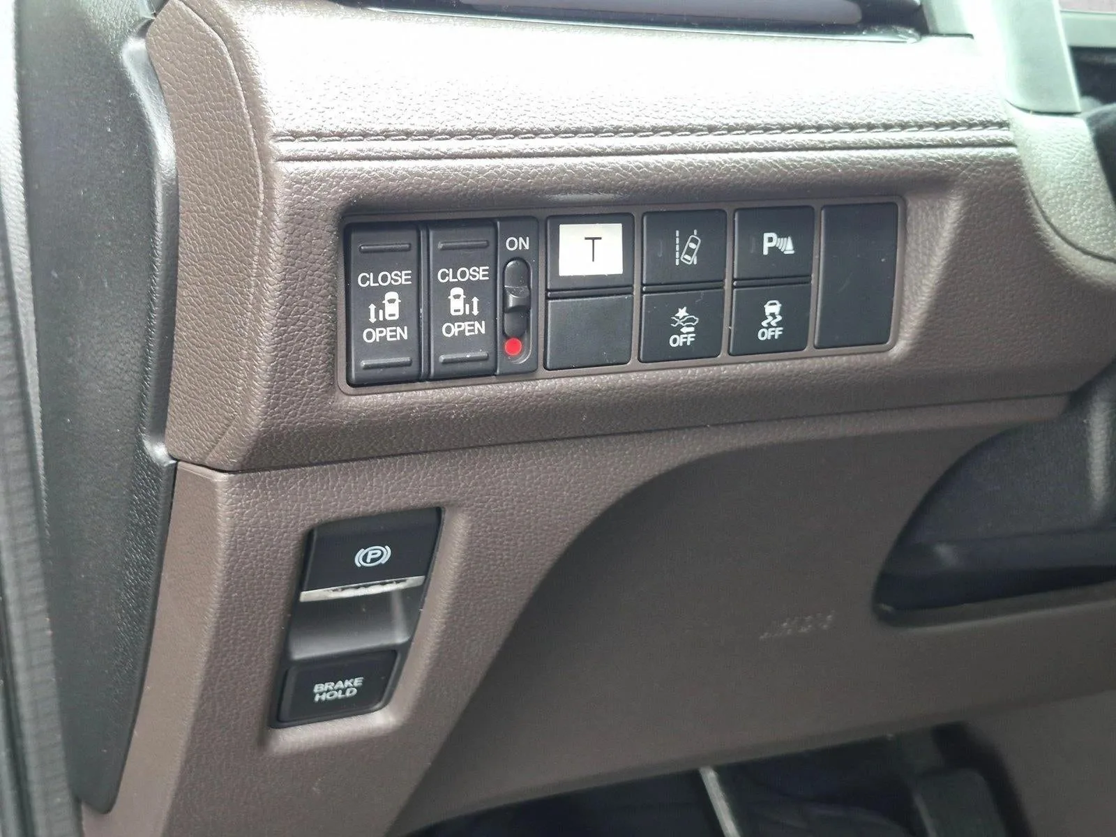 2018 Honda Odyssey Elite Auto photo 10