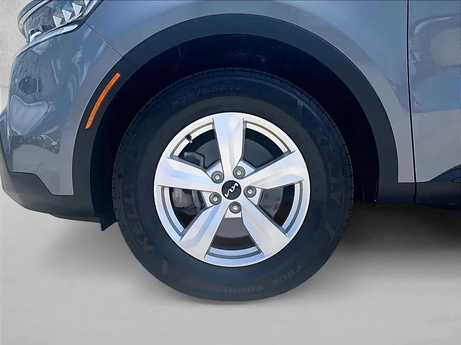 2022 Kia Sorento LX photo 10