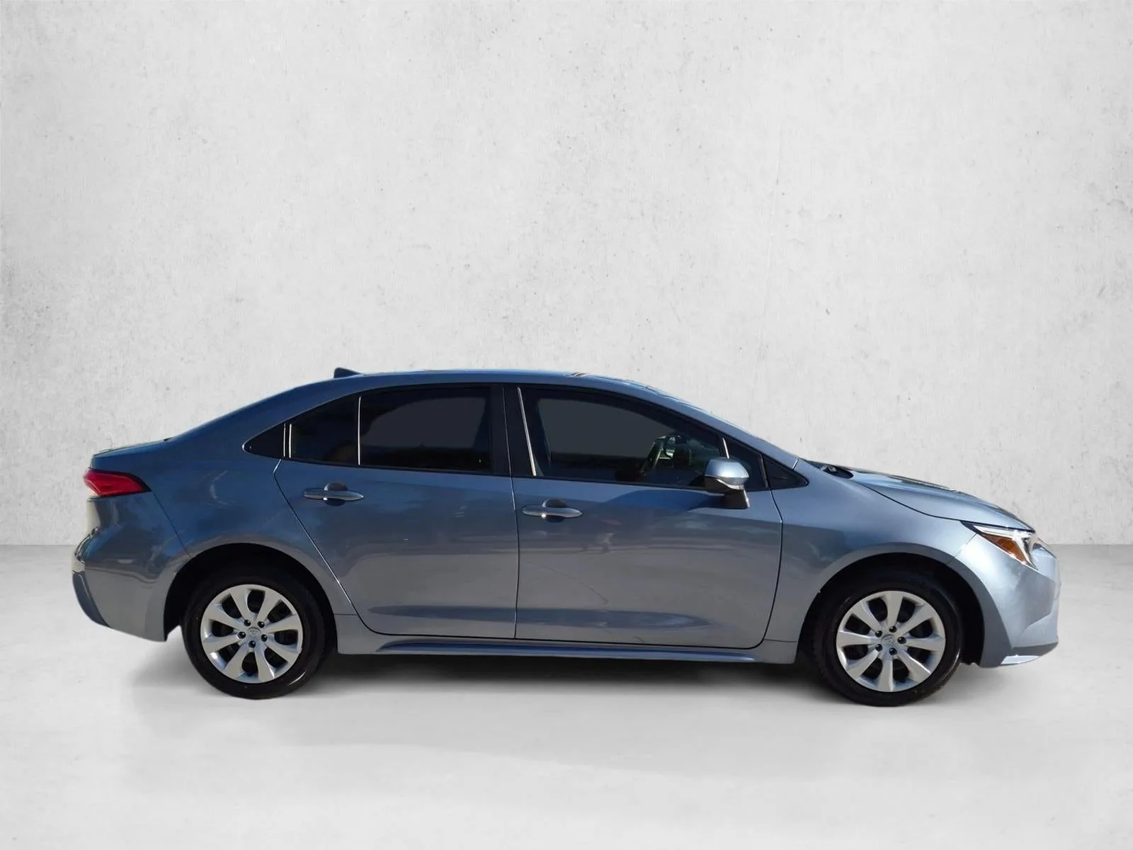 2023 Toyota Corolla Hybrid LE FWD (Natl) photo 4