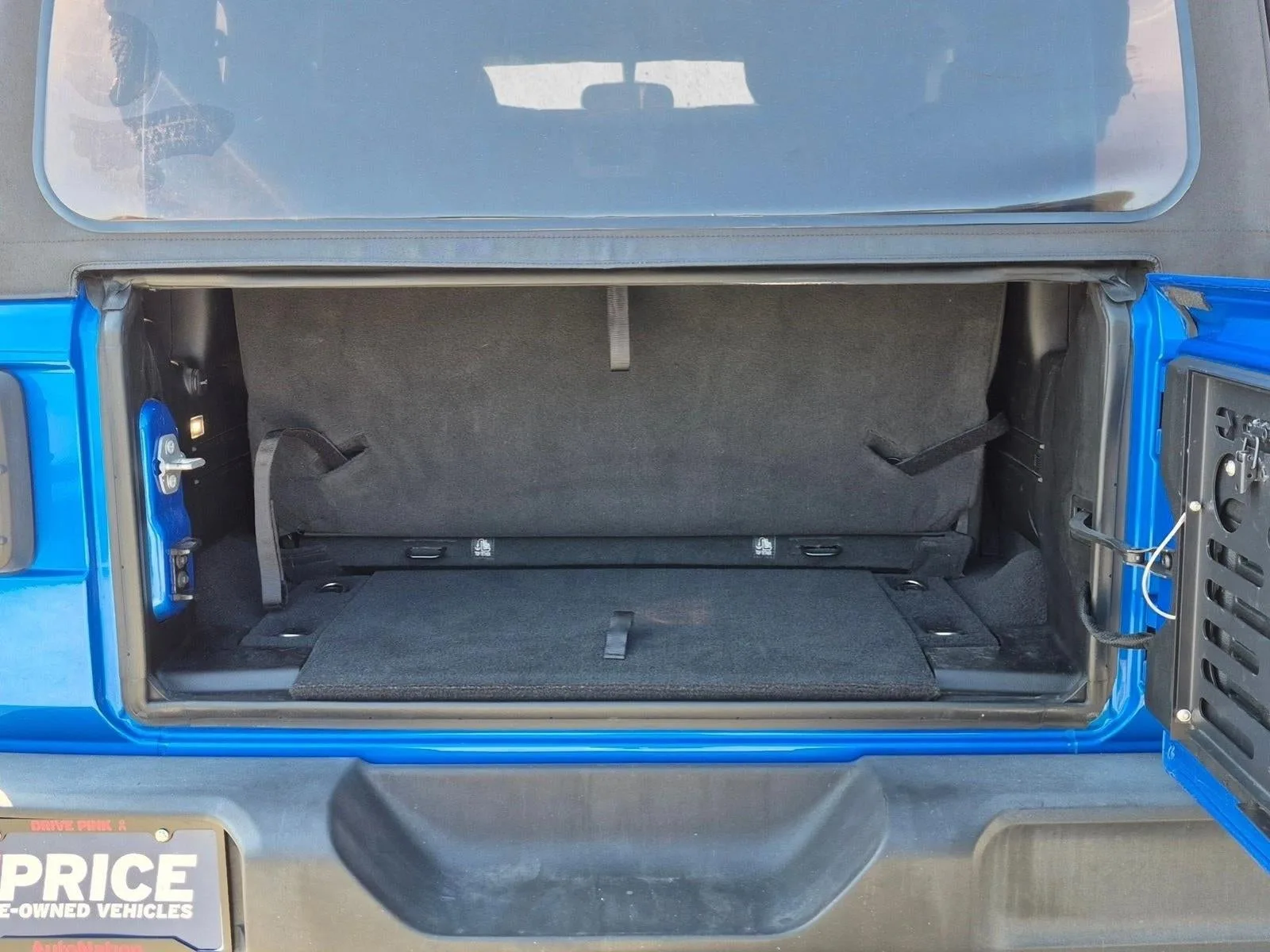 2021 Jeep Wrangler Sport S 4x4 photo 7