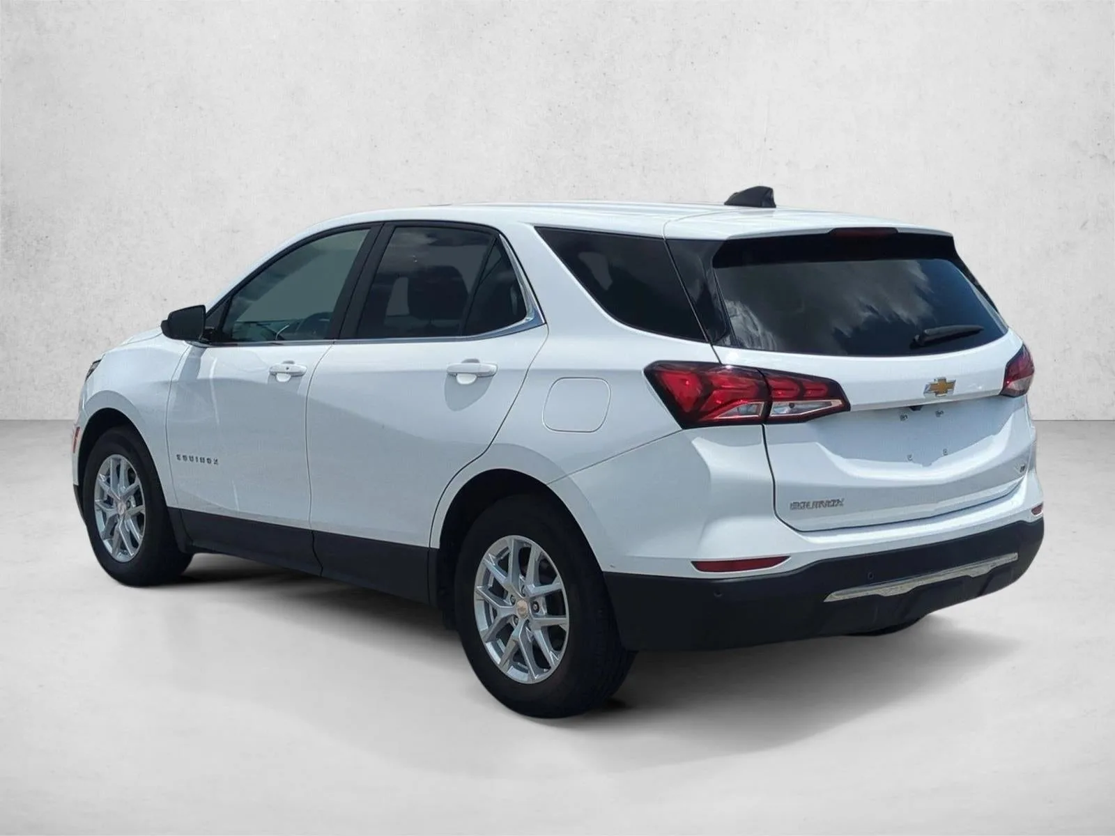 2024 Chevrolet Equinox LT photo 8