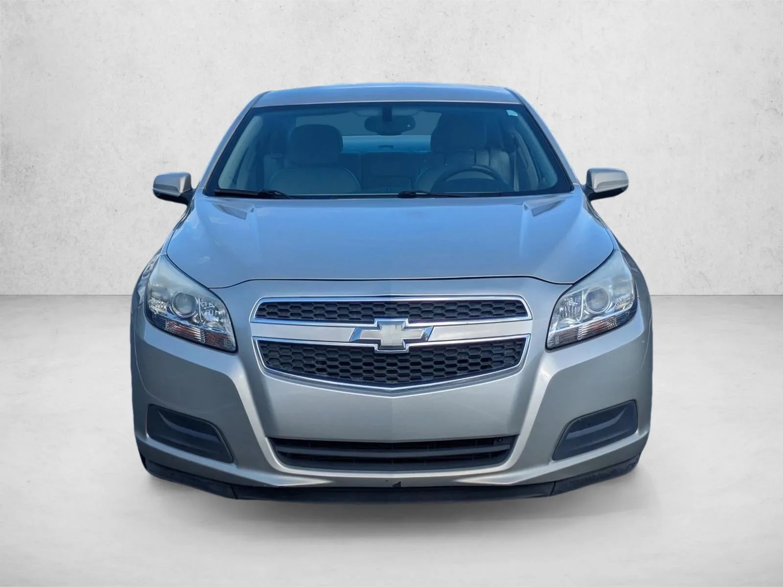 2013 Chevrolet Malibu 1LT photo 2