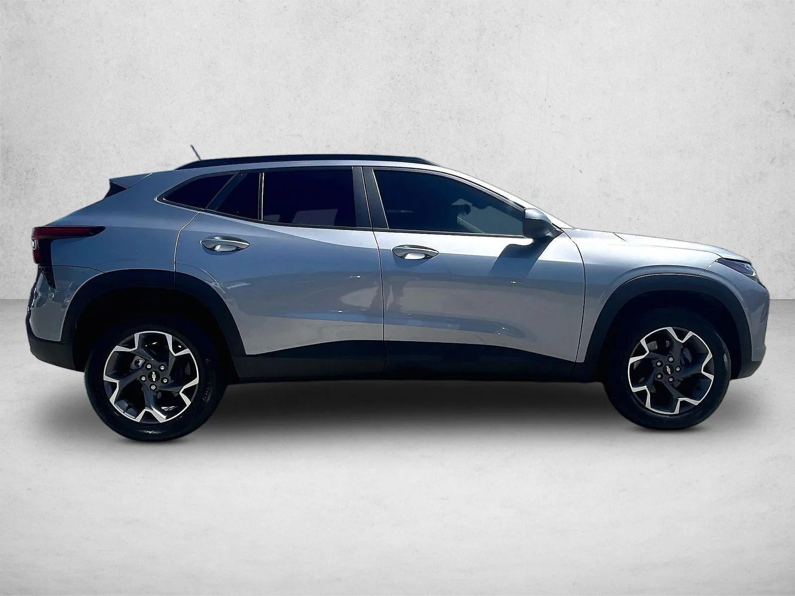 2025 Chevrolet Trax LT photo 5