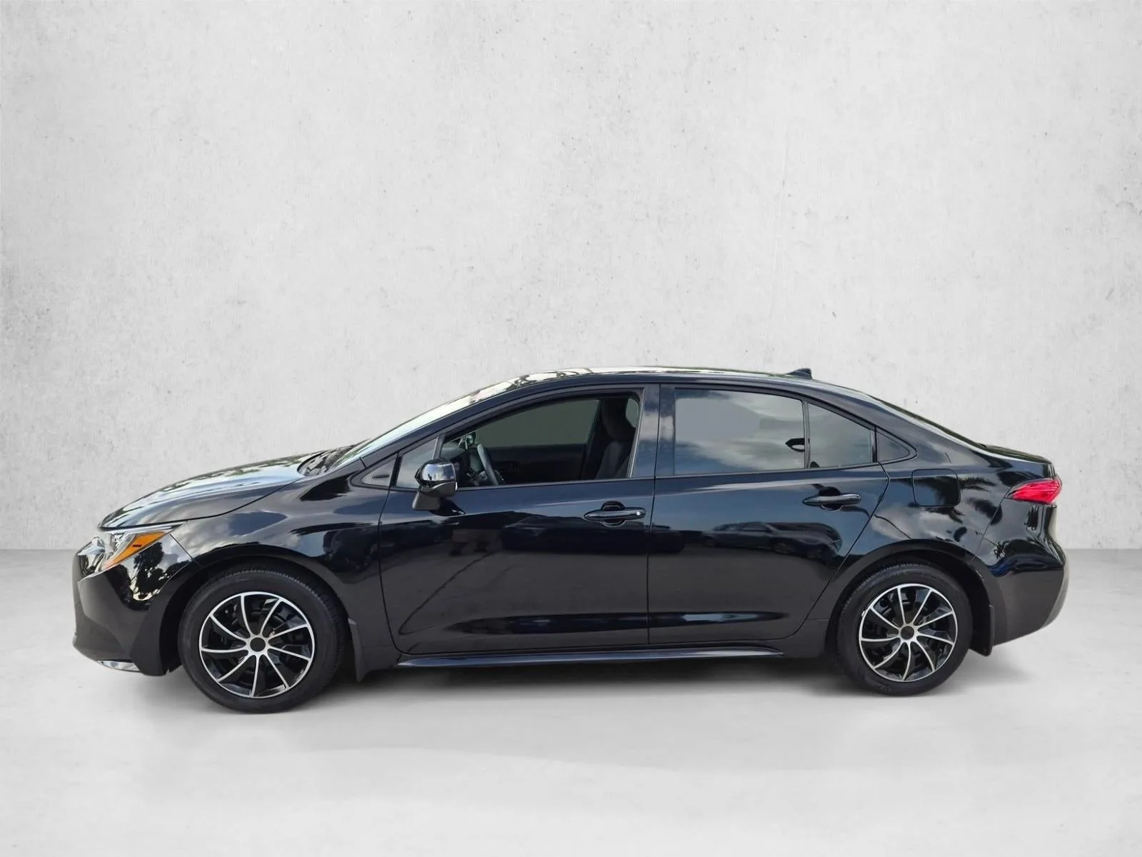 2026 Toyota Corolla LE CVT (Natl) photo 8
