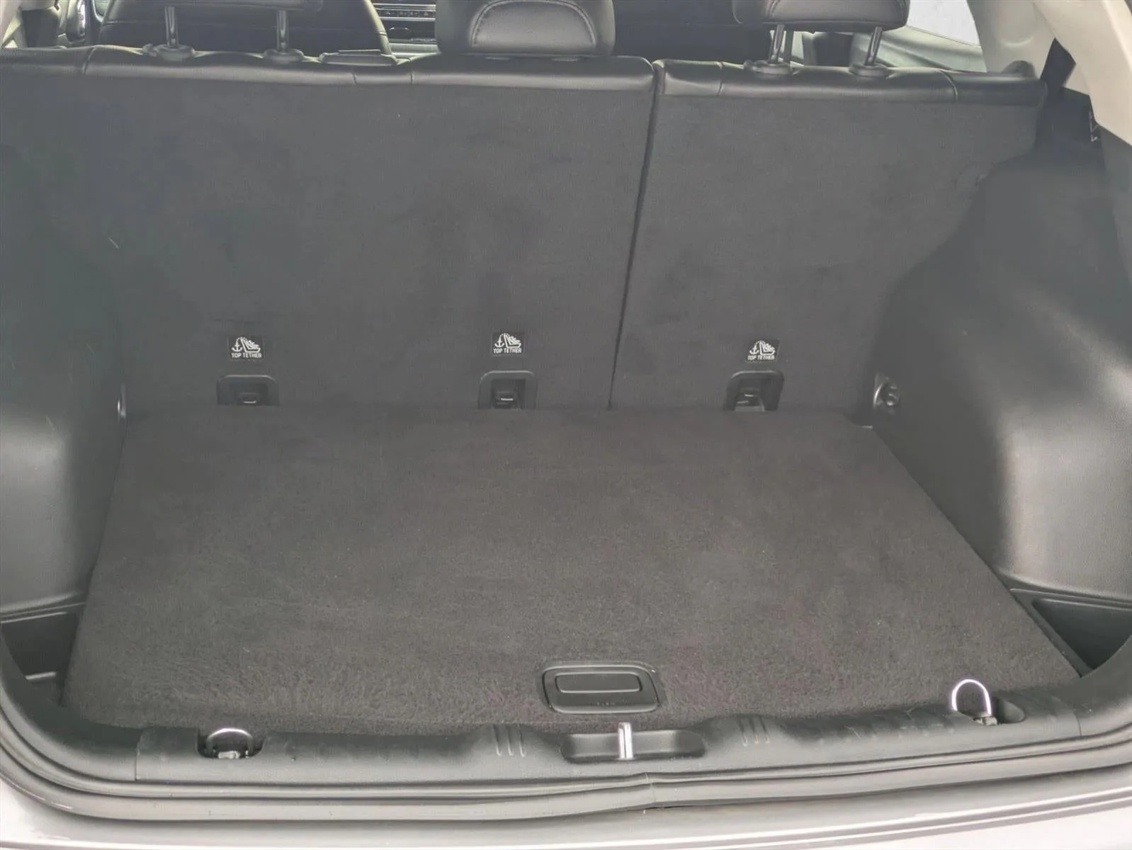 2022 Jeep Compass Latitude FWD photo 6