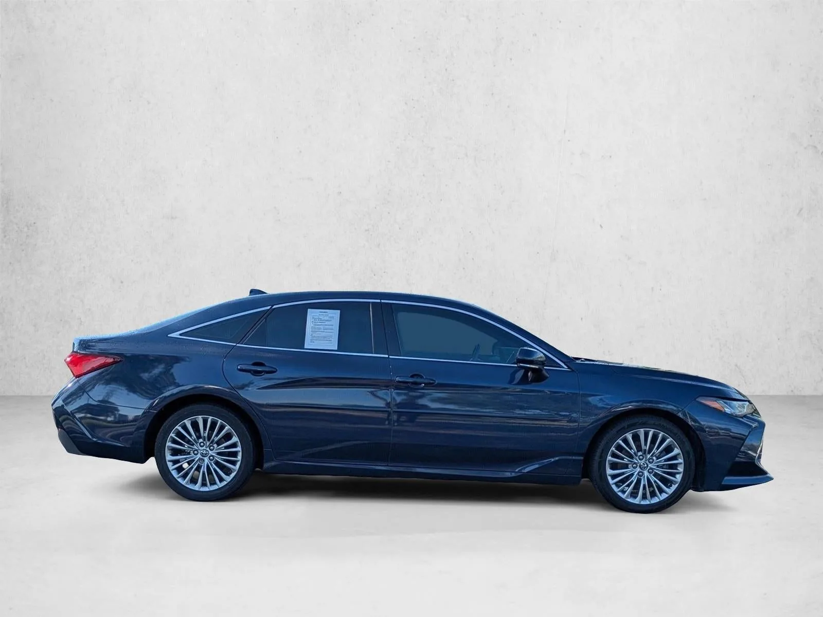 2020 Toyota Avalon Limited (Natl) photo 4