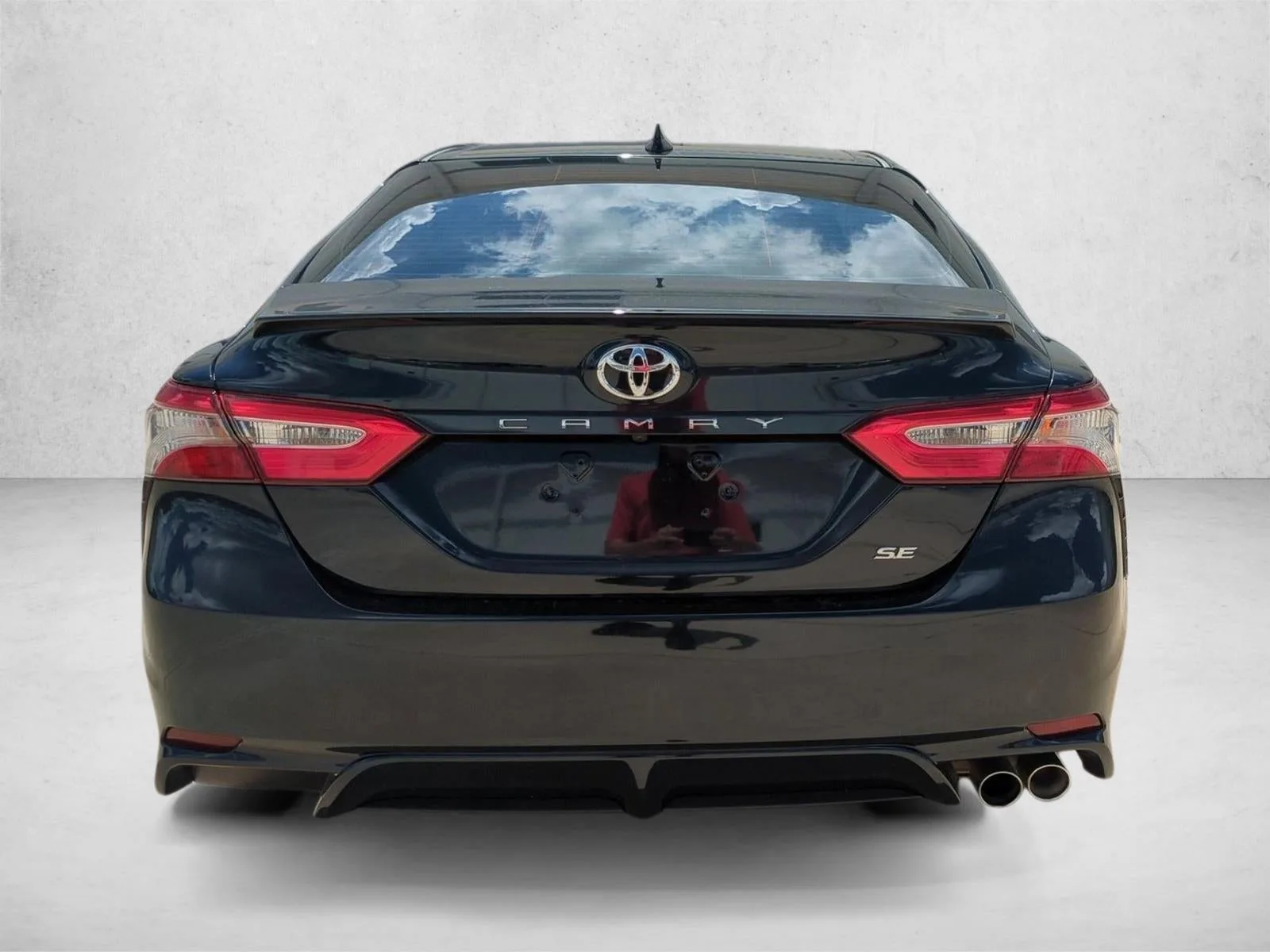 2019 Toyota Camry SE Auto (SE) photo 6